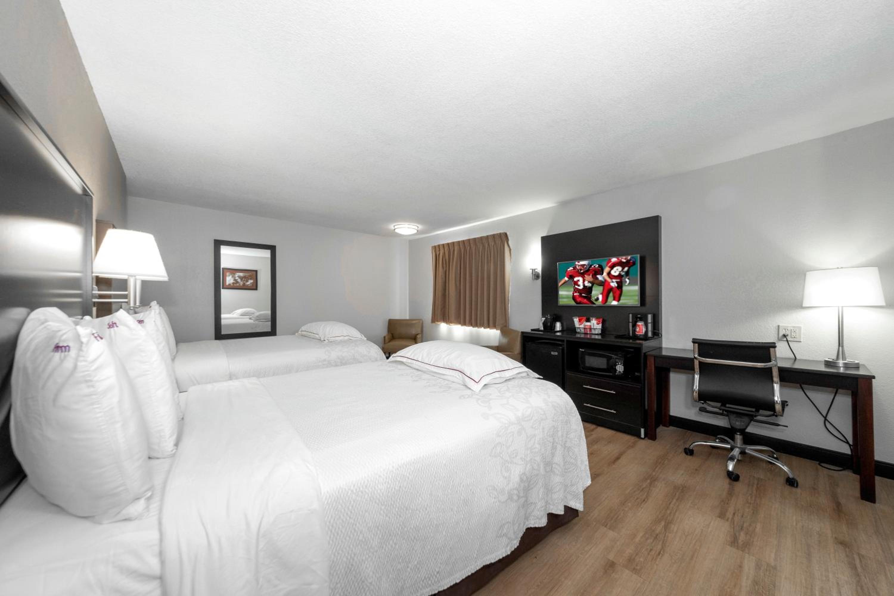 Premium Room with Two Double Beds (Upgraded Bedding & Snack Box) photo 2