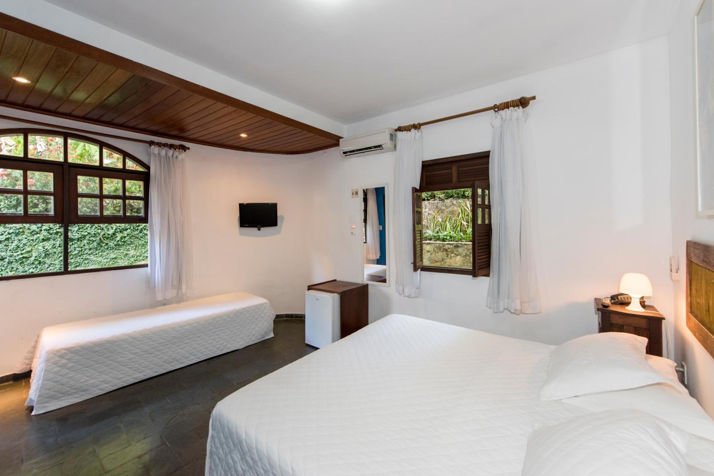 Triple Room with Garden View photo 2