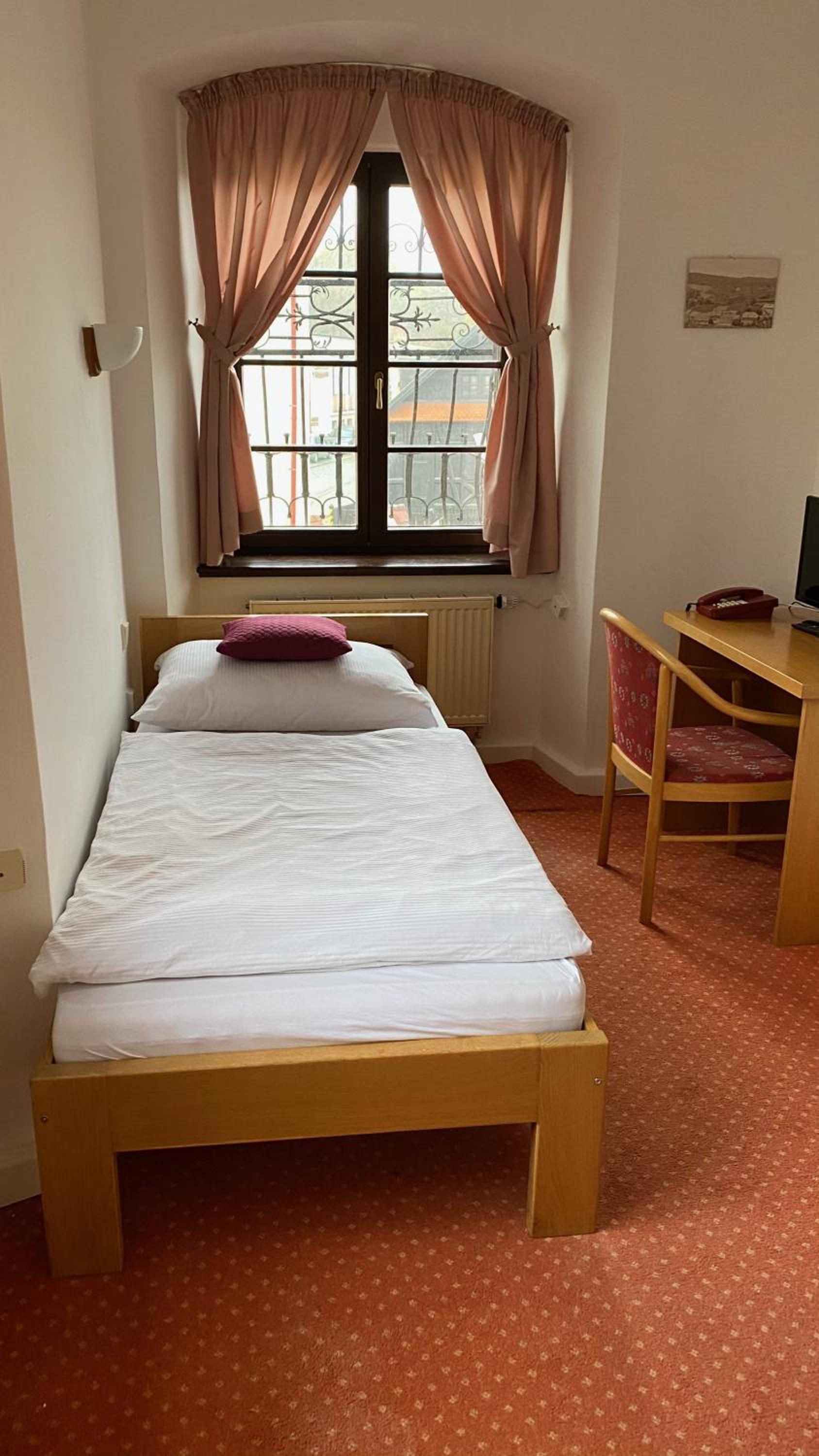 Single Room photo 1