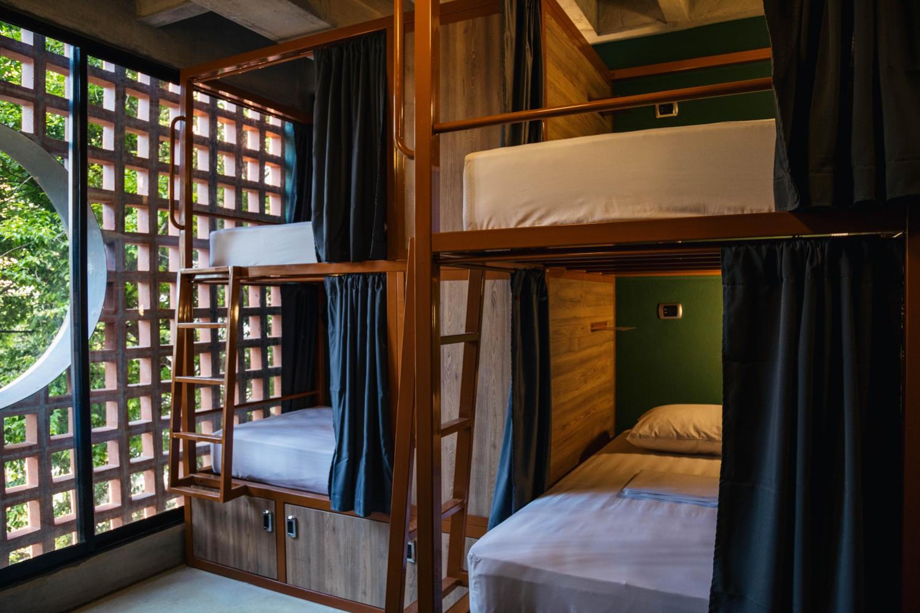 Bed in 4-Bed Mixed Dormitory Room