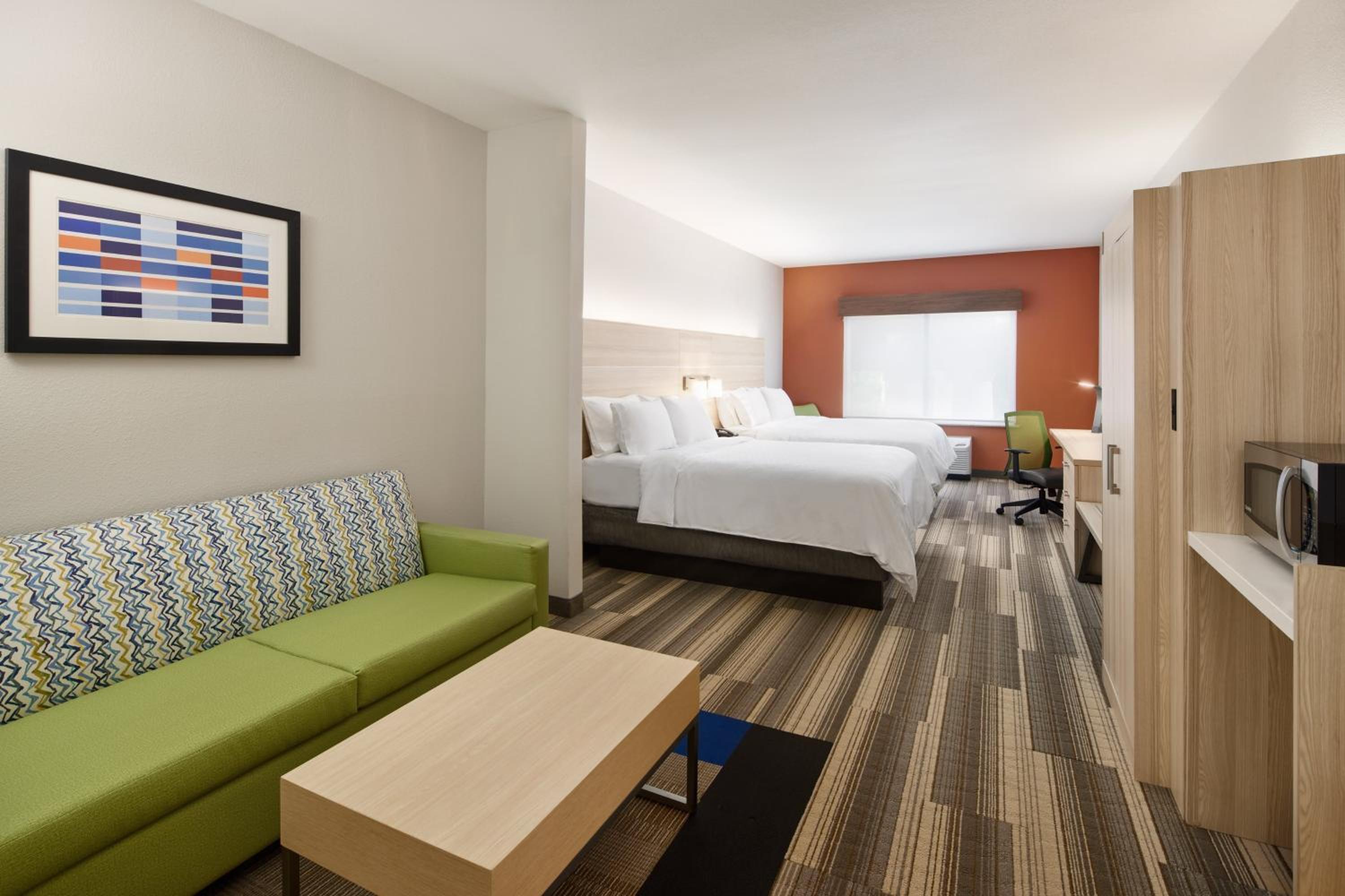 Suite - Disability Access - Photo 2