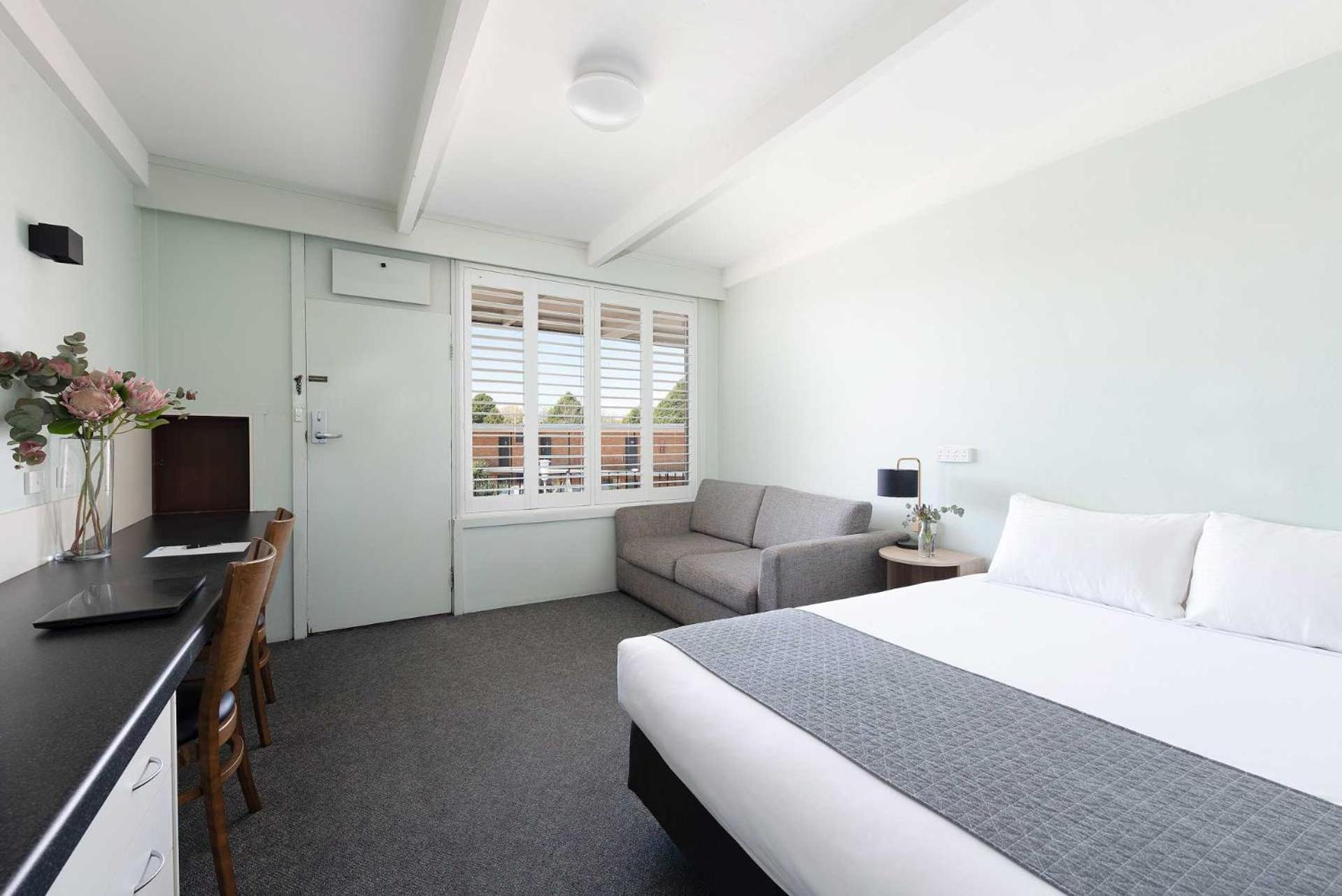 Standard Queen Room photo 1