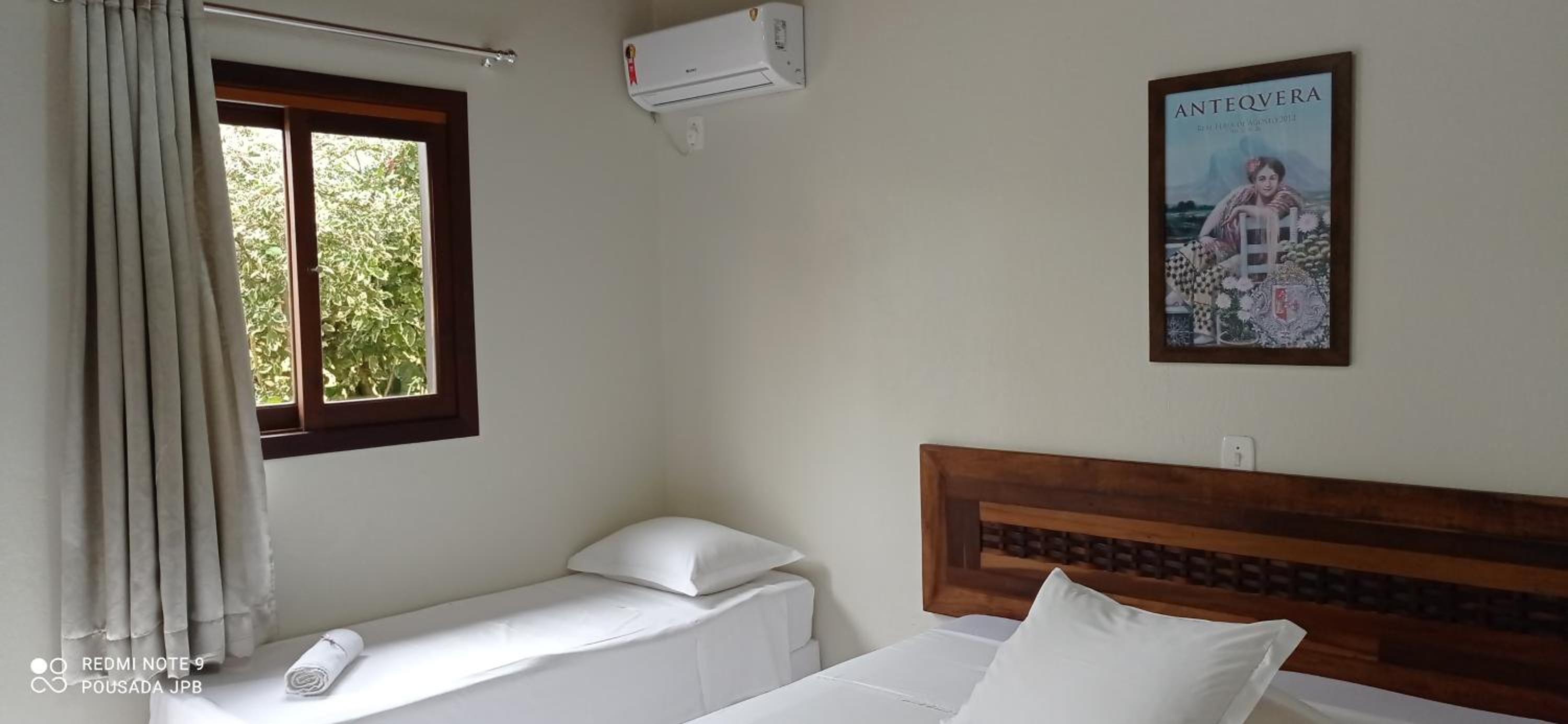 Triple Room with Pool View photo 3