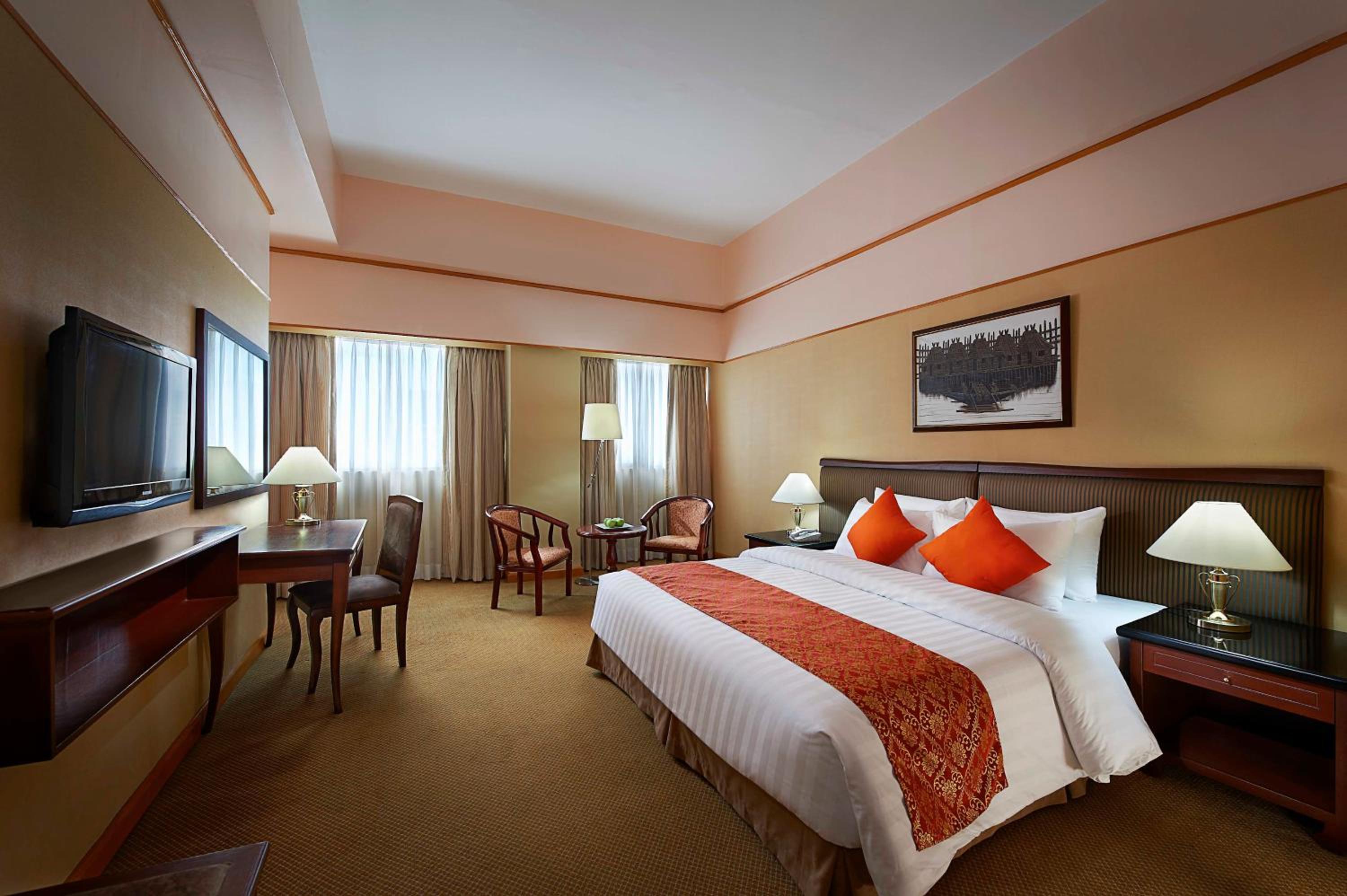 Deluxe Room - Photo 4