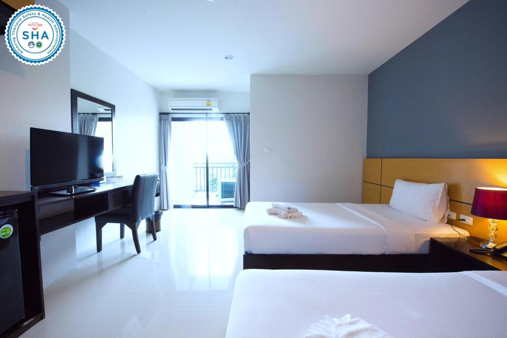Standard Twin Room - Photo 2