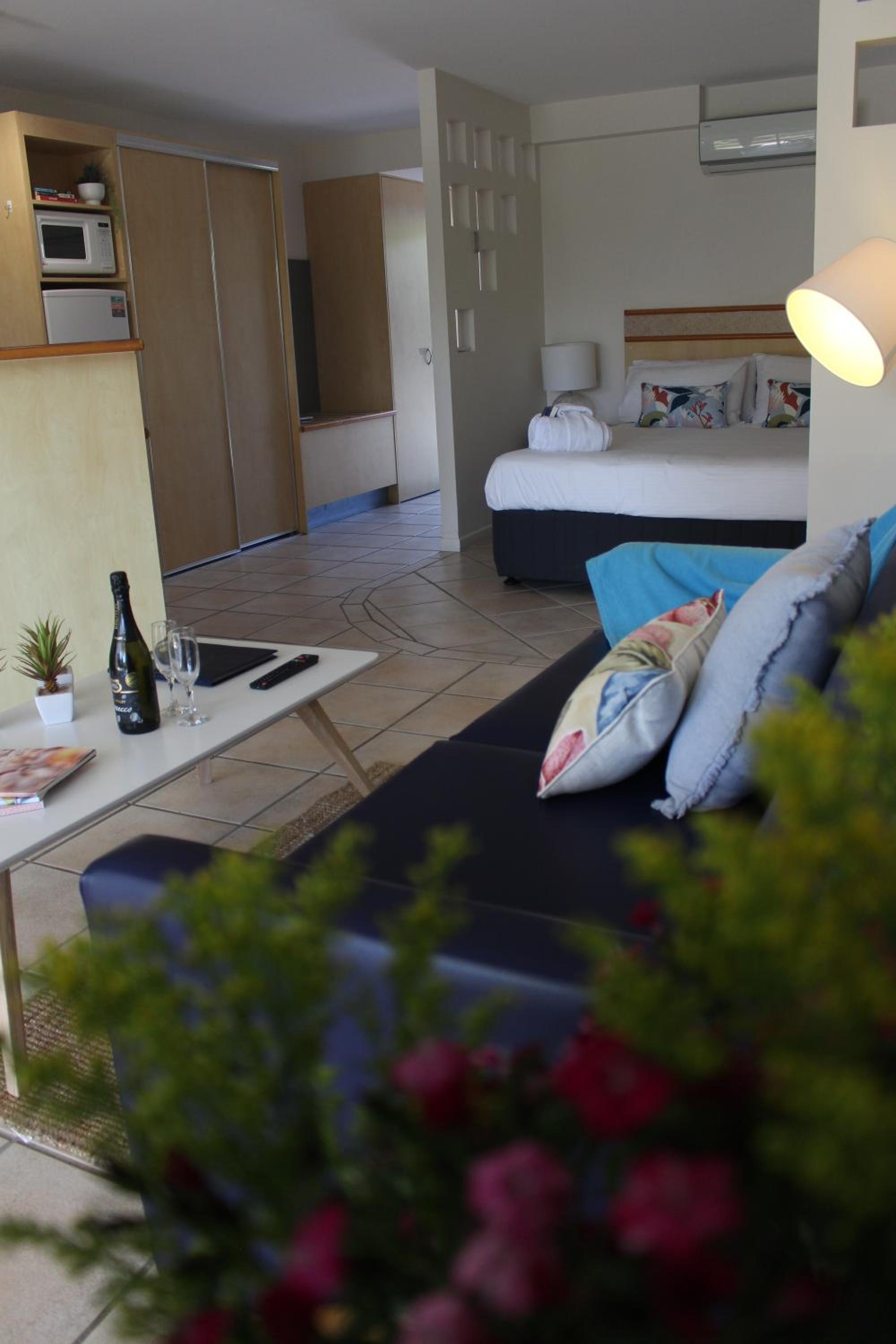 Studio Apartment with Garden View