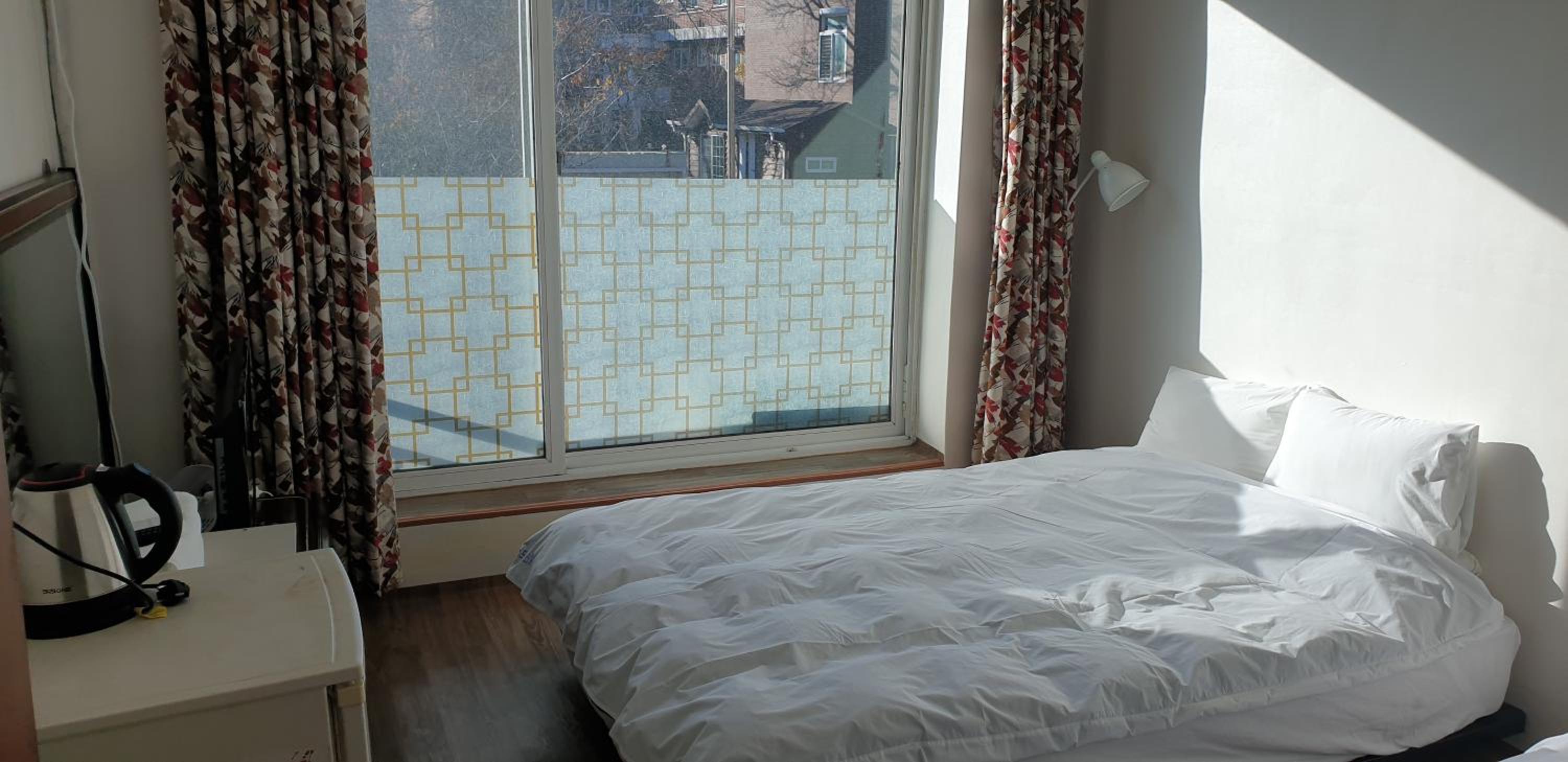 Twin Room - Photo 7