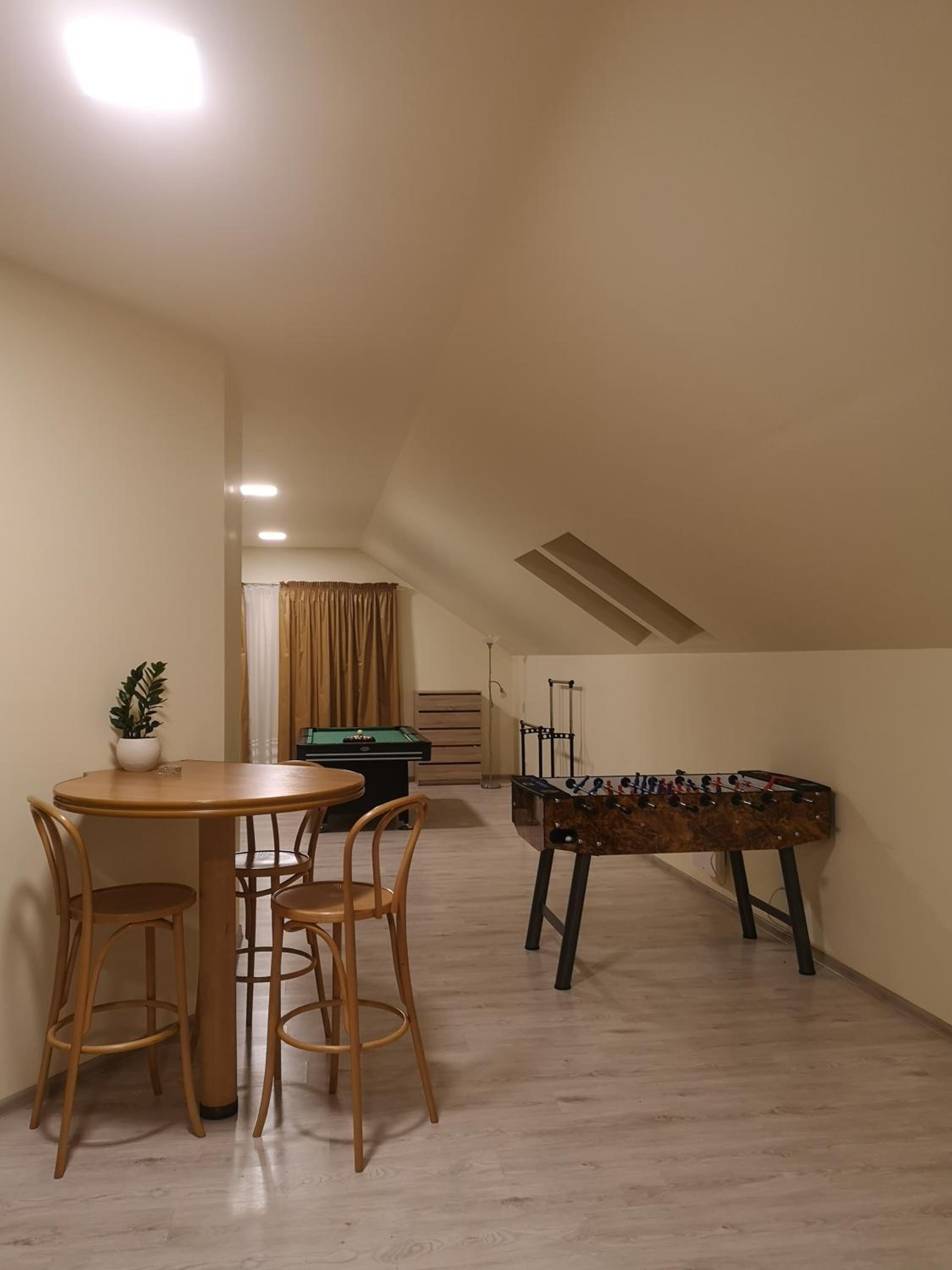 One-Bedroom Apartment - Photo 10