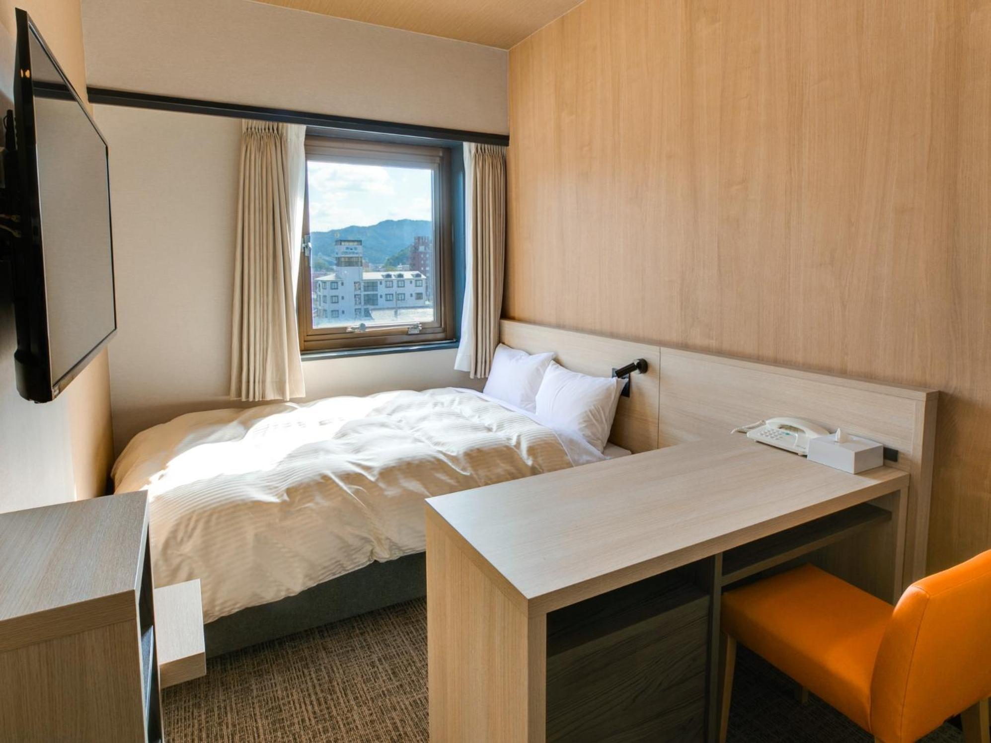 Standard Double Room - Non-Smoking - Photo 2