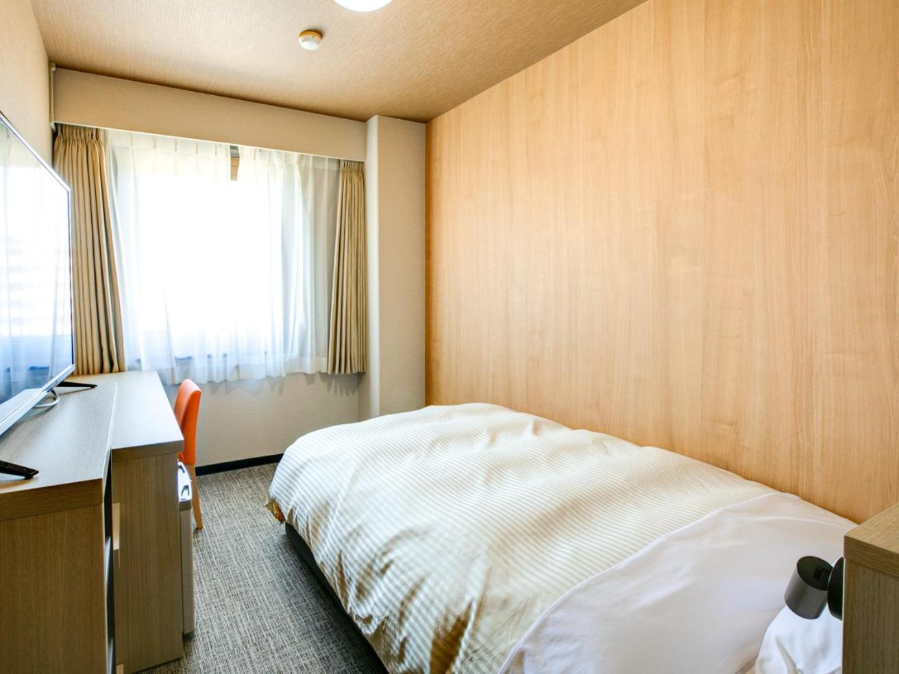 Standard Single Room - Non-Smoking photo 2
