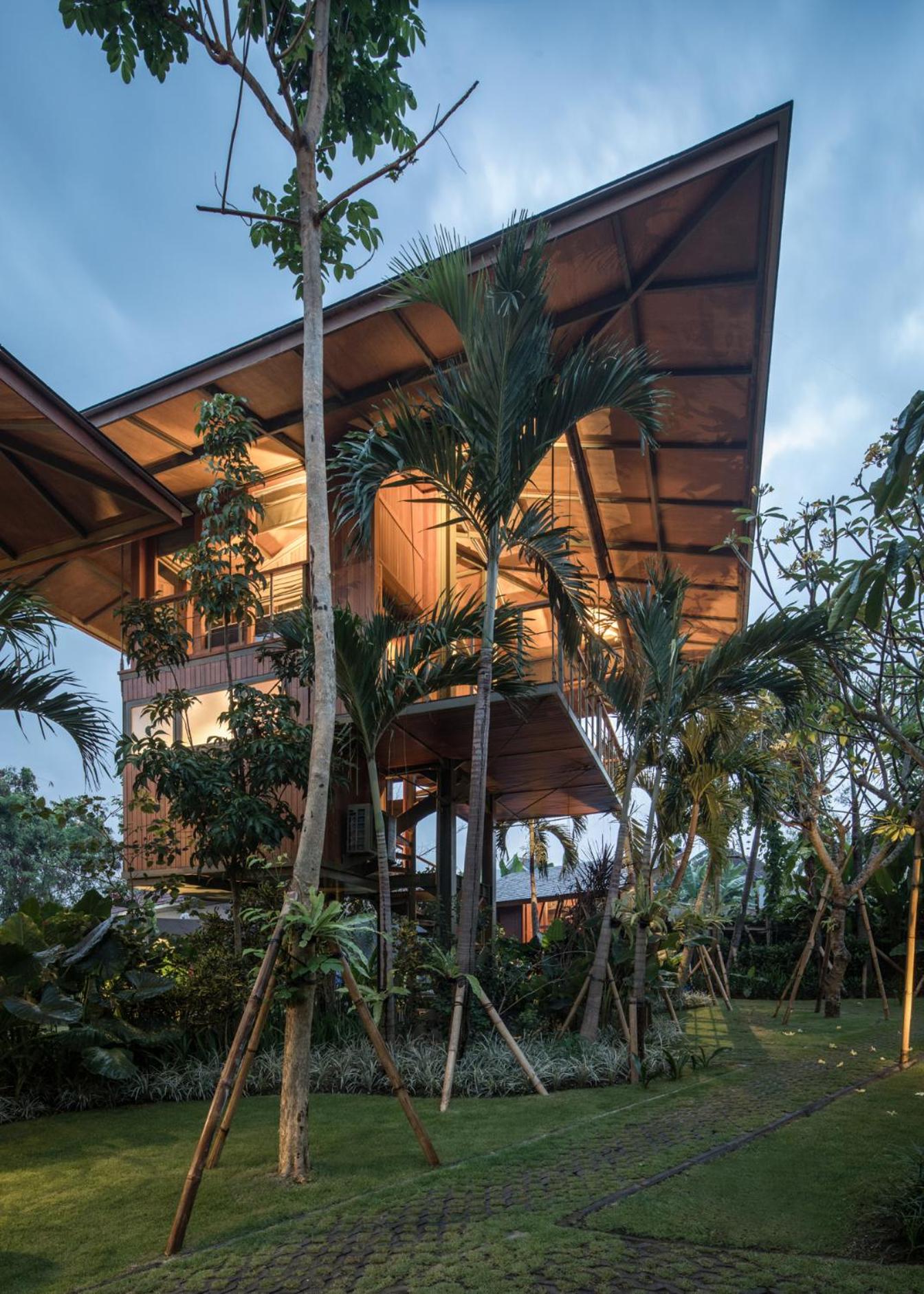 Treehouse B - Photo 9