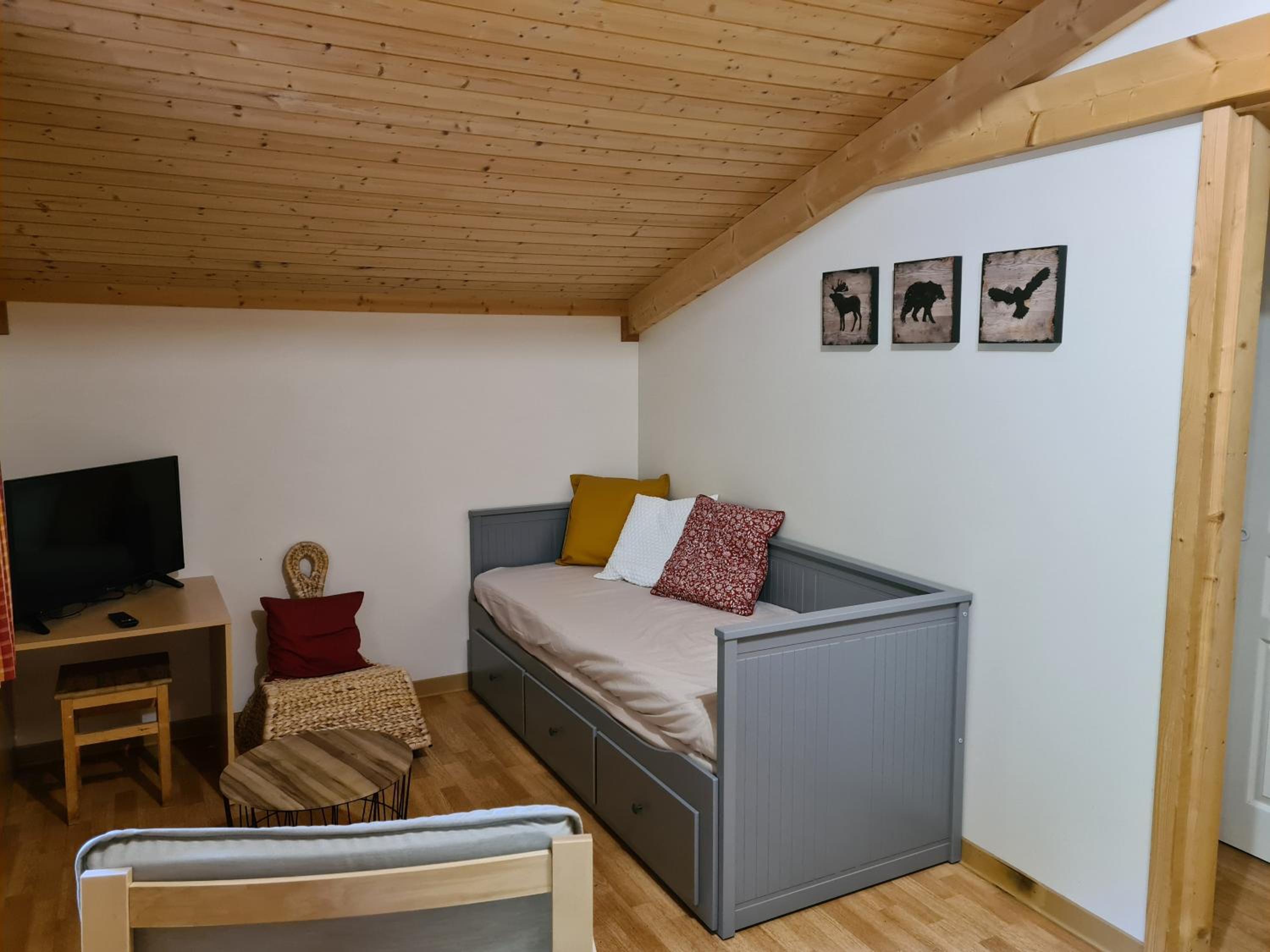 Two-Bedroom Chalet - Photo 20