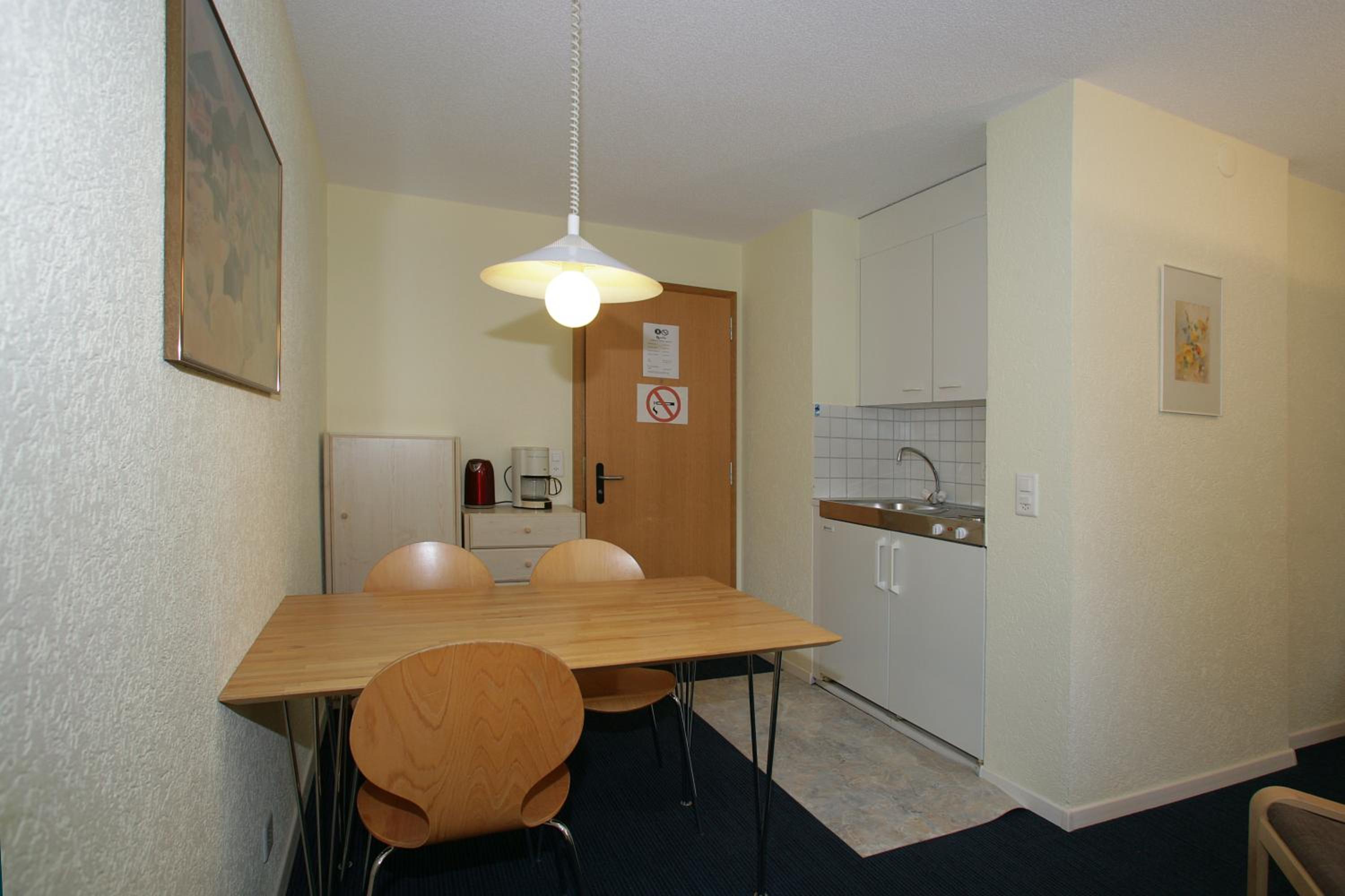 Superior Twin Room with Kitchenette - Photo 6