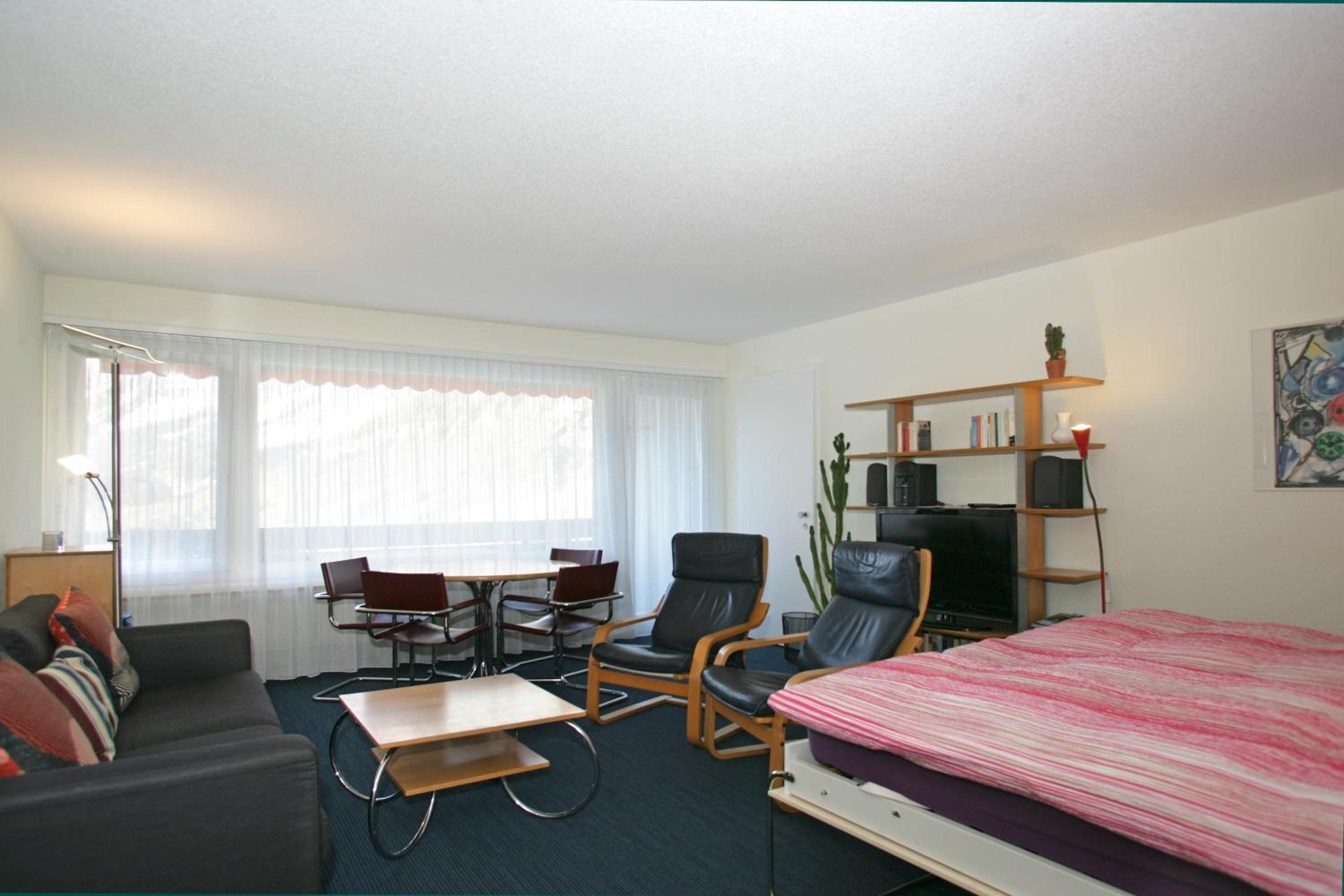 One-Bedroom Apartment - Photo 60