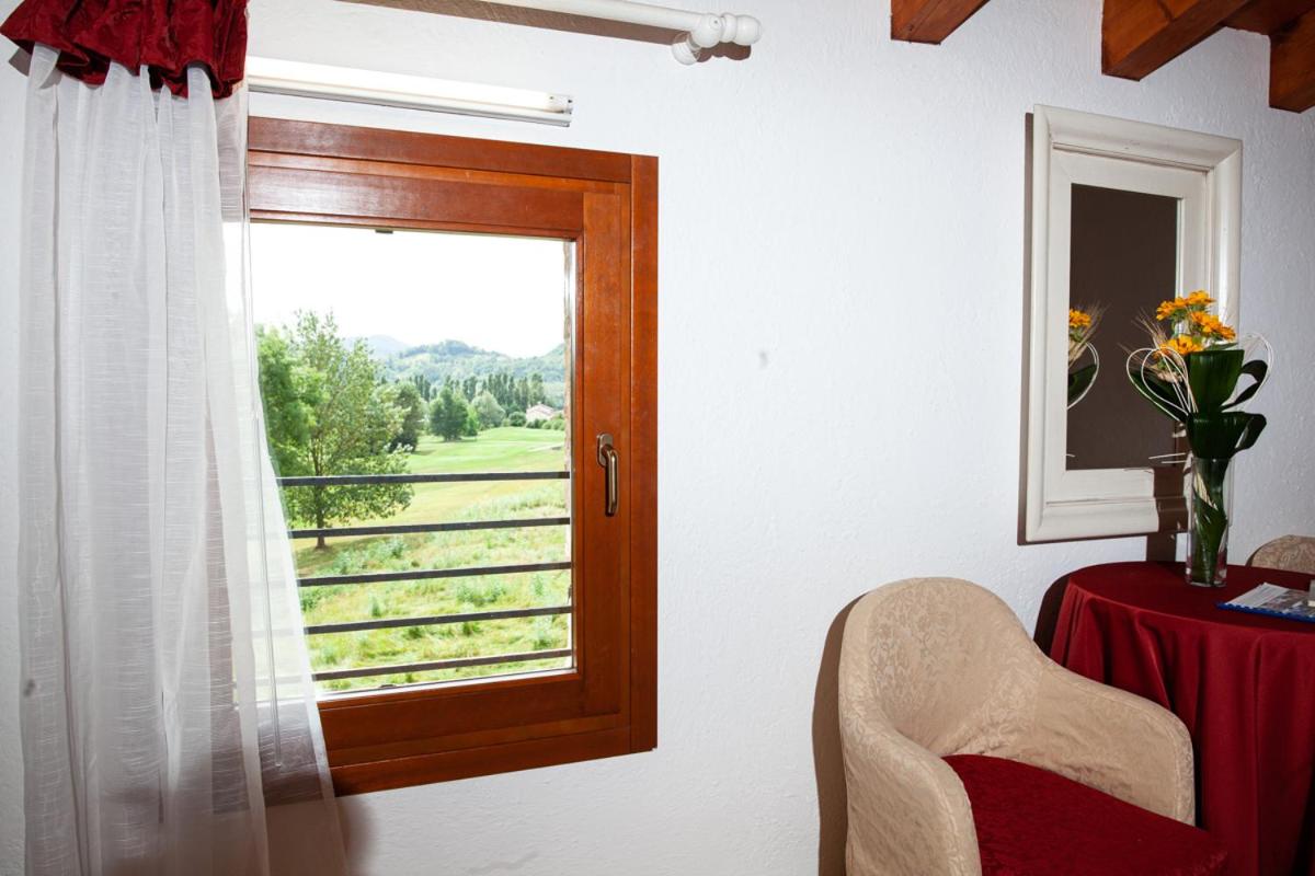 Standard Double Room photo 3