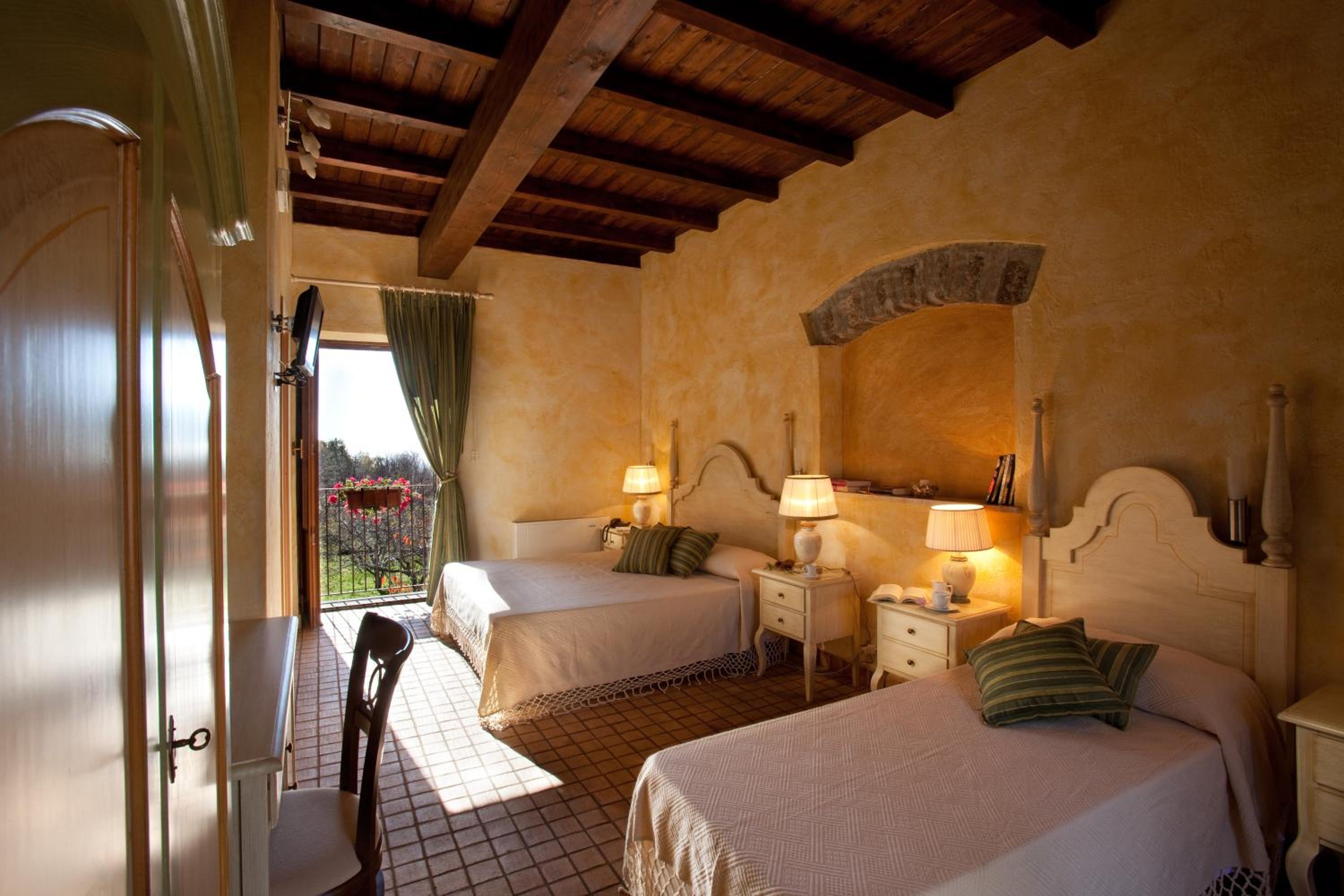 Triple Room - Photo 2