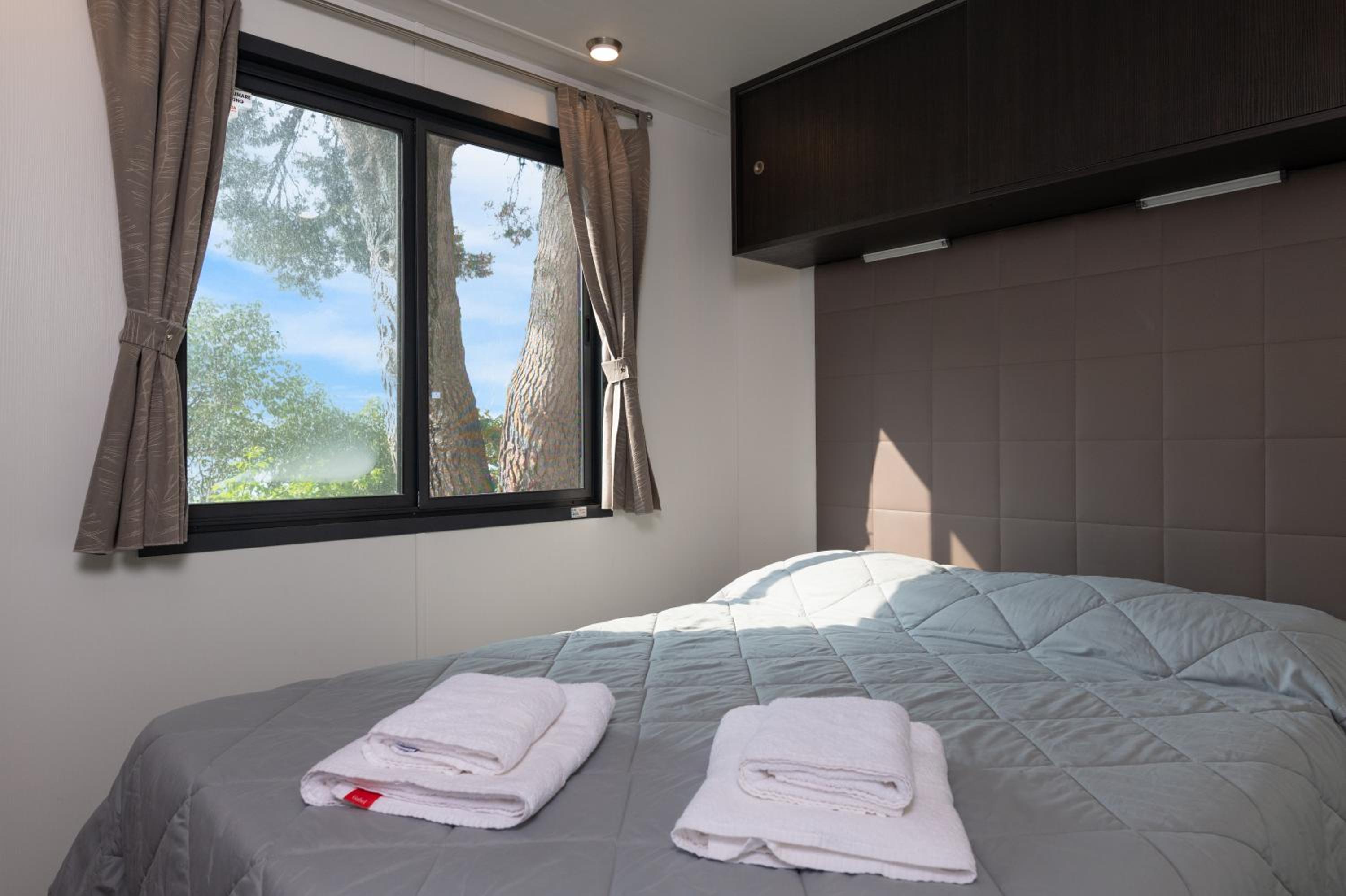 Mobile Home photo 2
