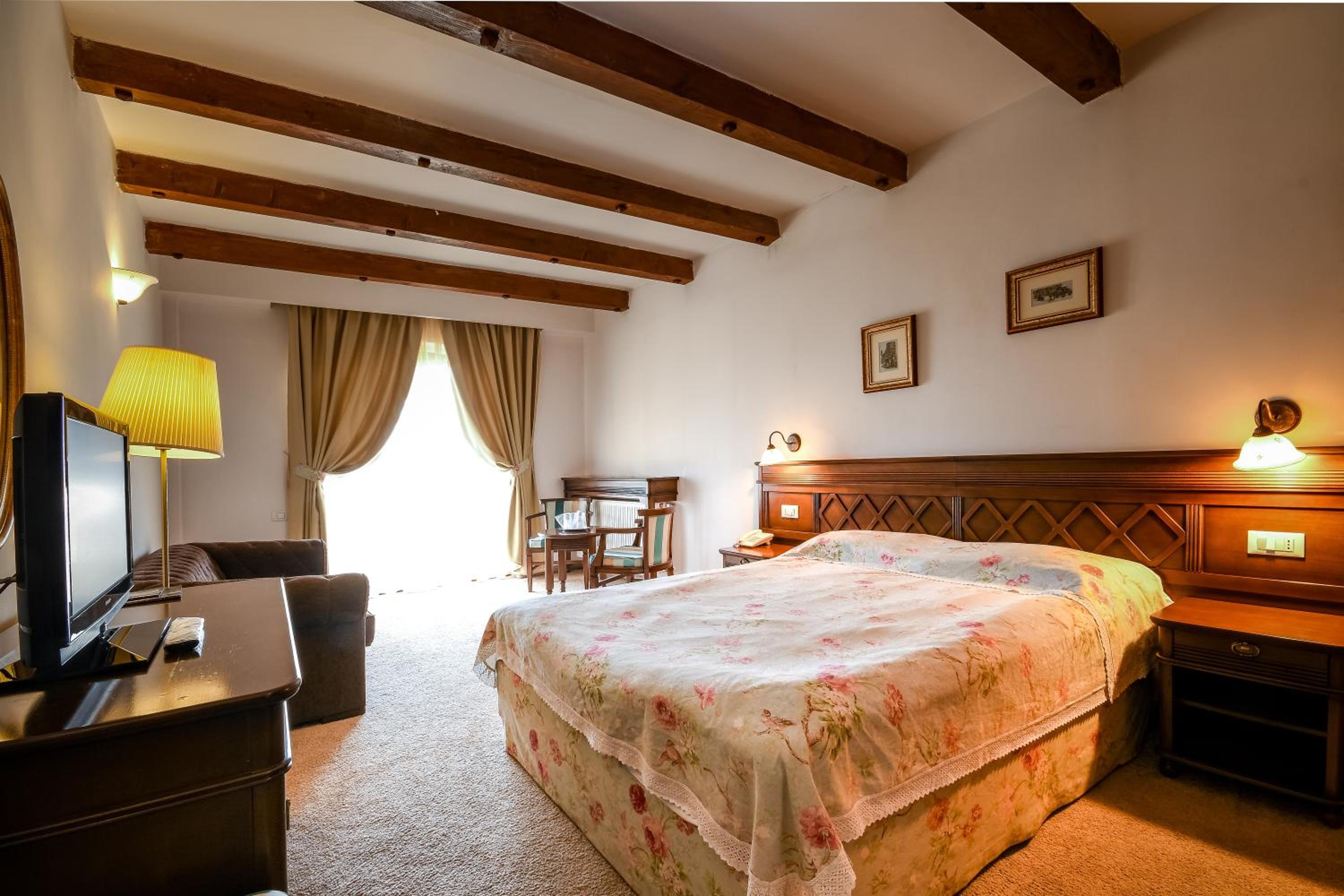 Superior Double Room - Photo 2