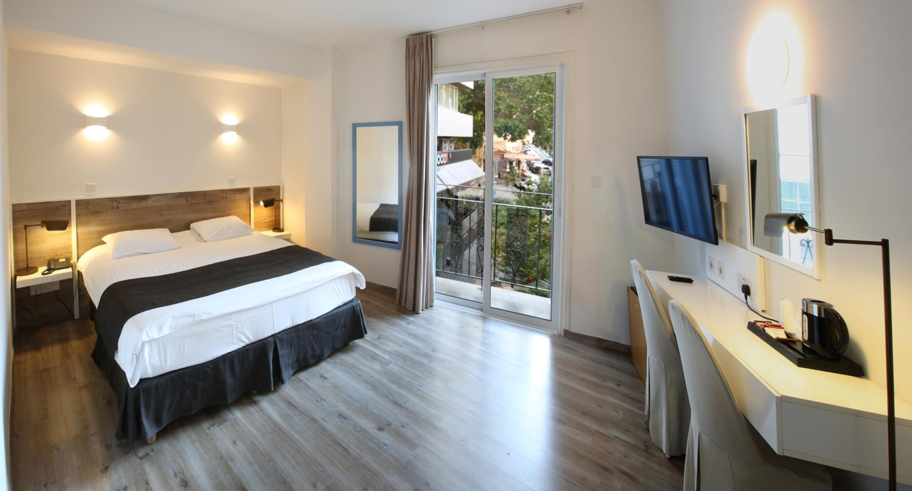 Executive Double or Twin Room photo 3
