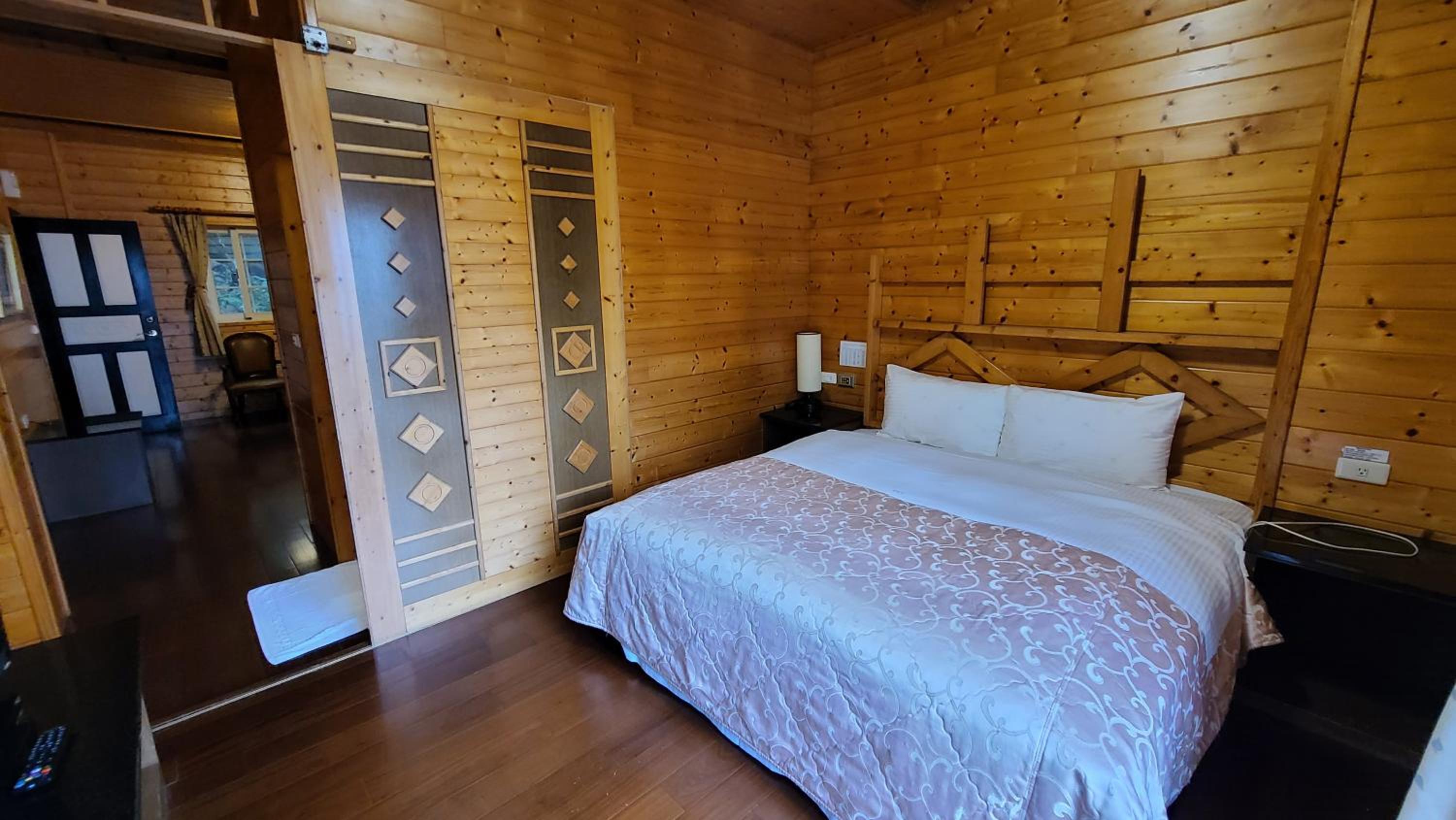 Classic Quadruple Room photo 3