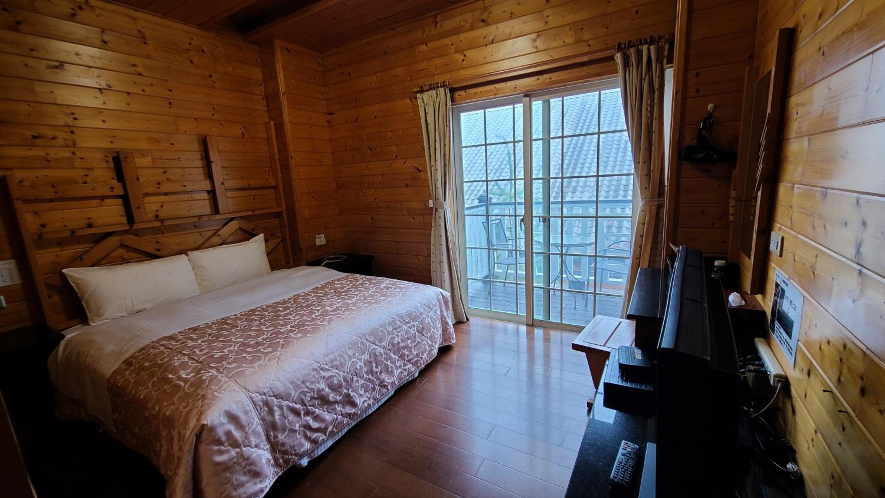 Classic Quadruple Room photo 2