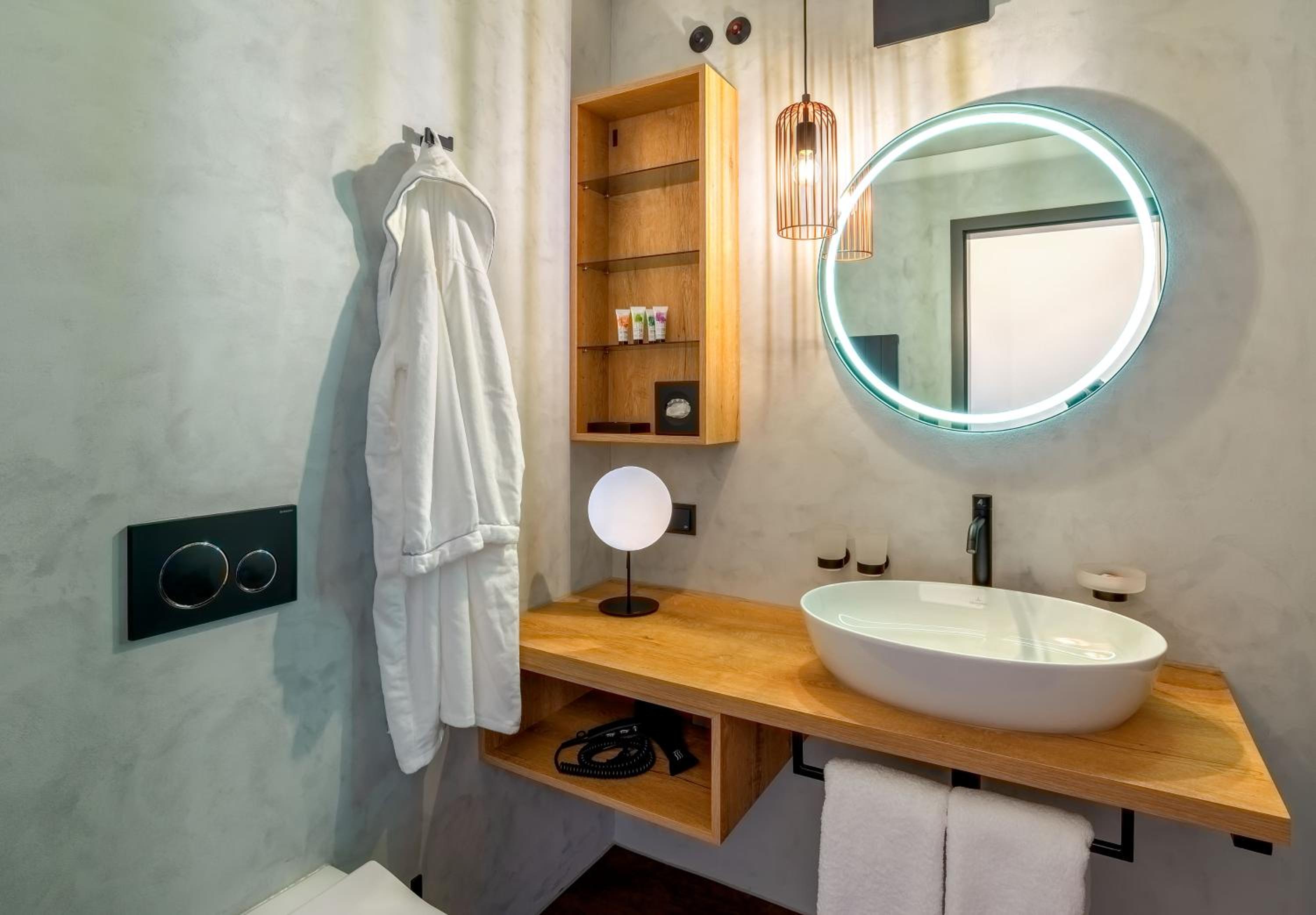 Double Room - Photo 3