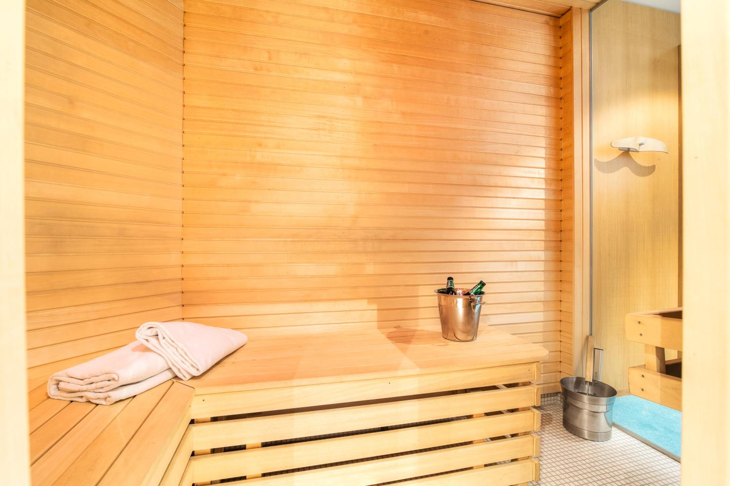 Suite with Sauna - Photo 8