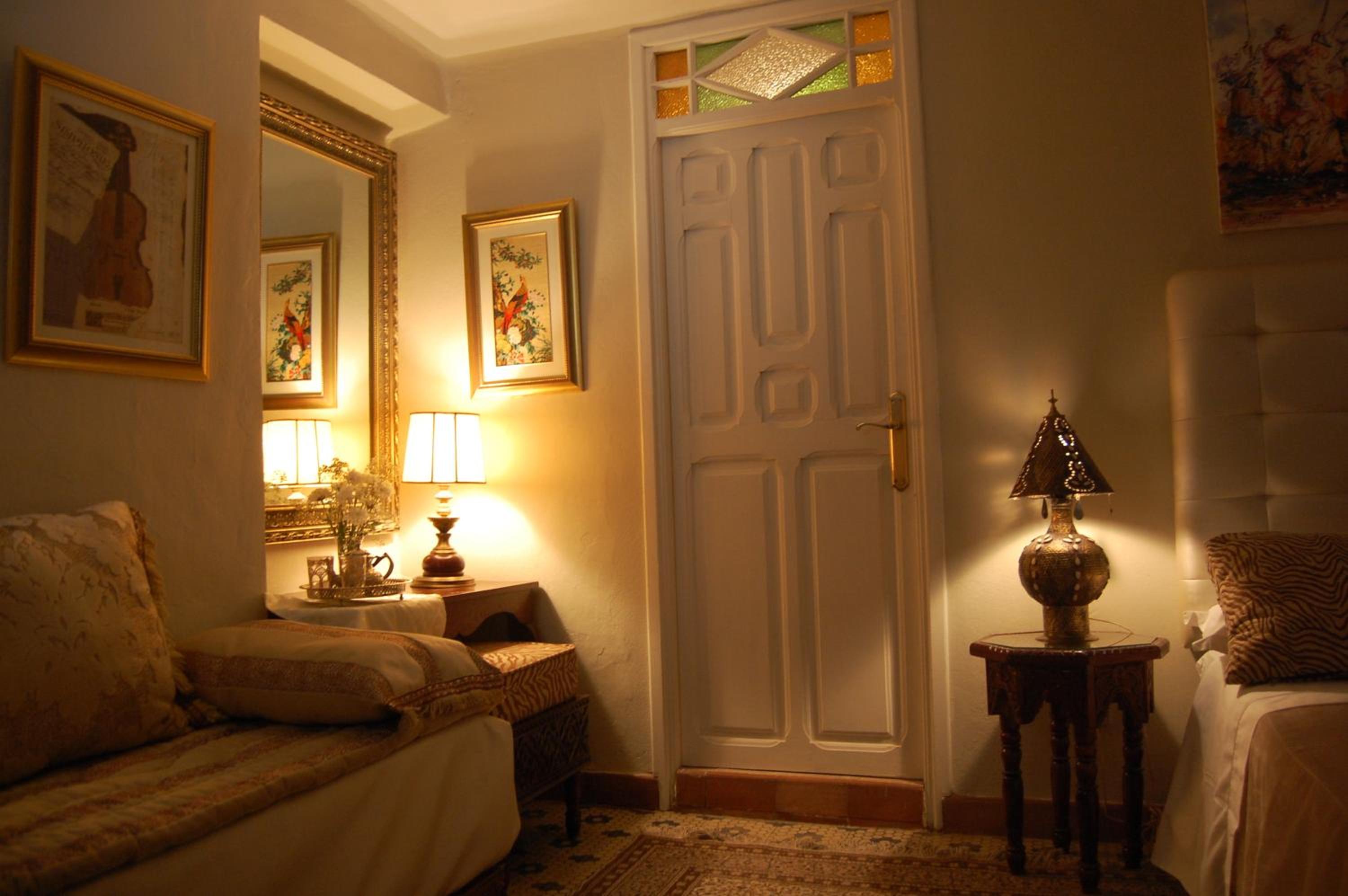 Sahara Economic Room - Photo 3