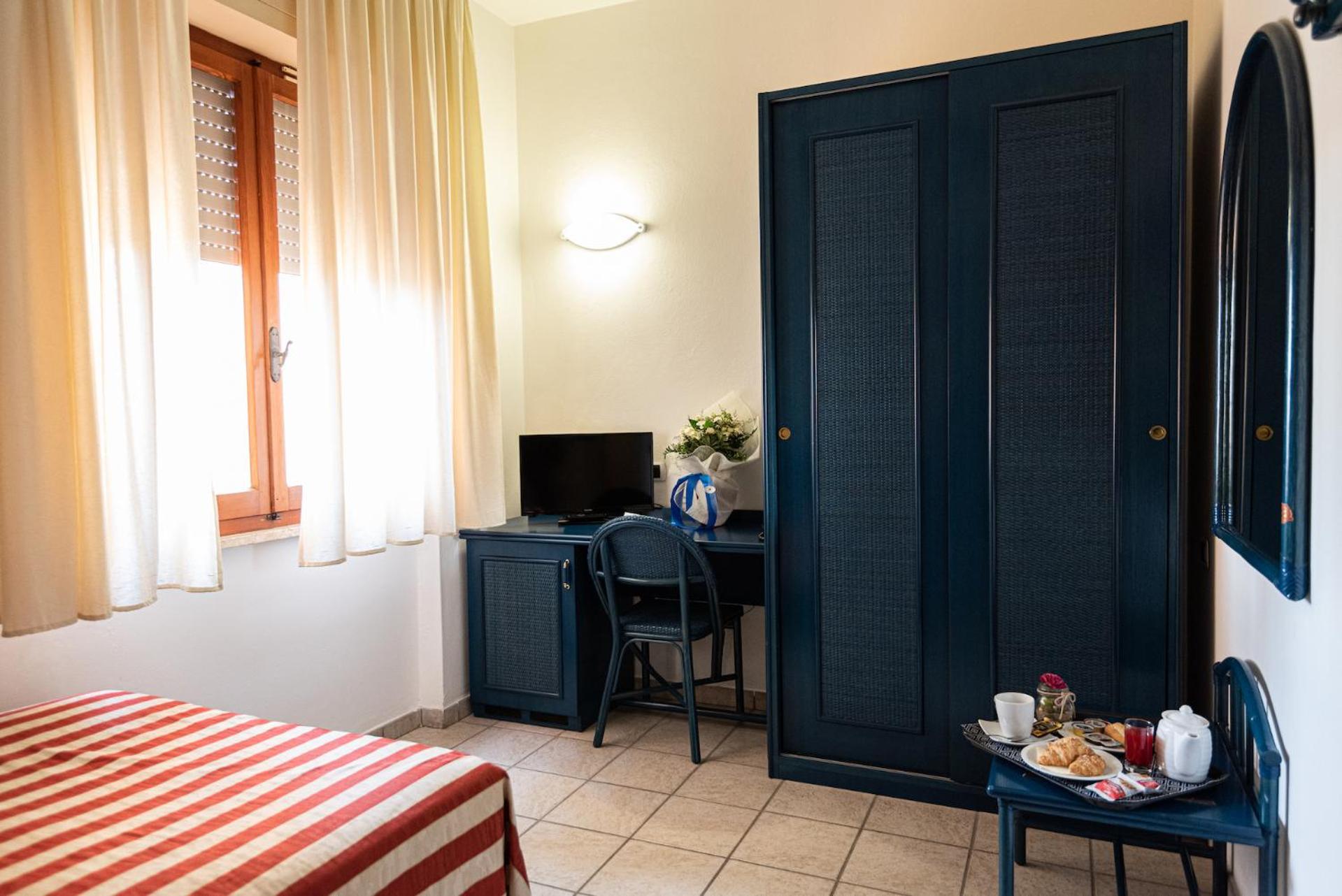 Economy Single Room