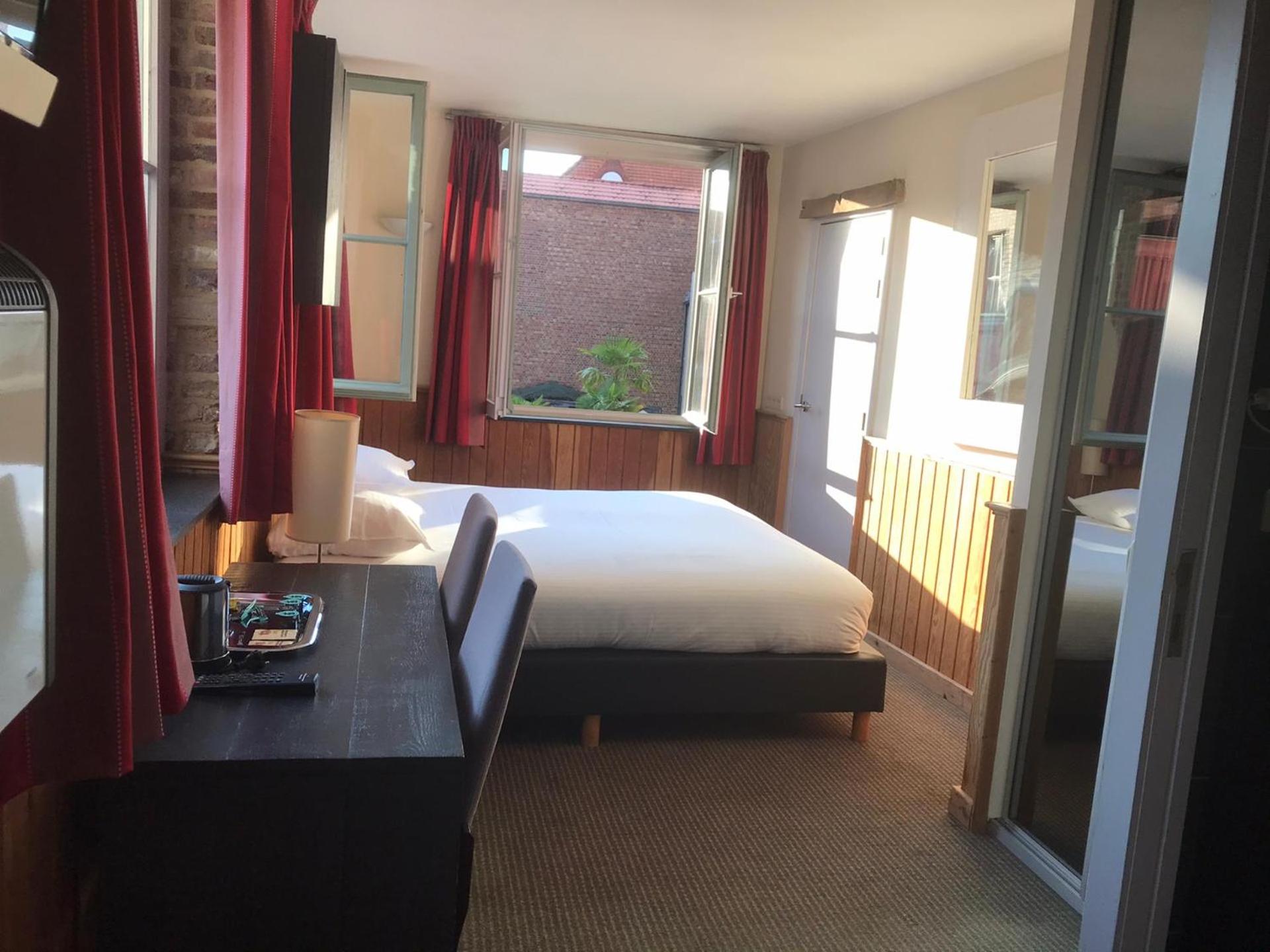 Comfort Double Room with Balcony - Photo 1