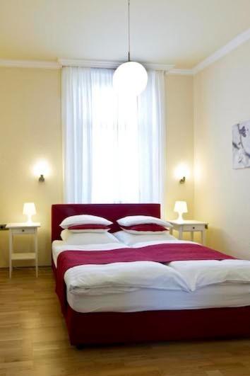Standard Double Room - Photo 6