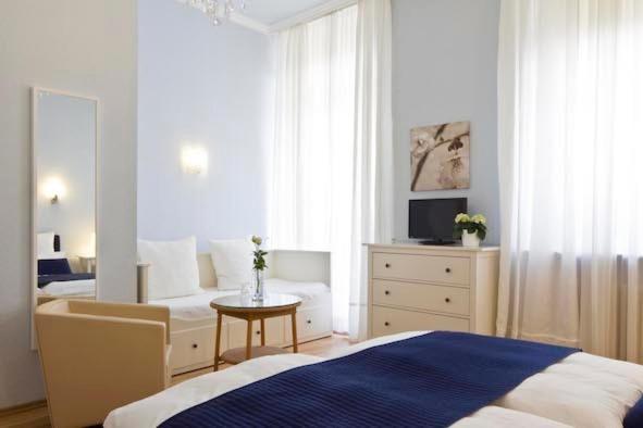 Standard Triple Room - Photo 4