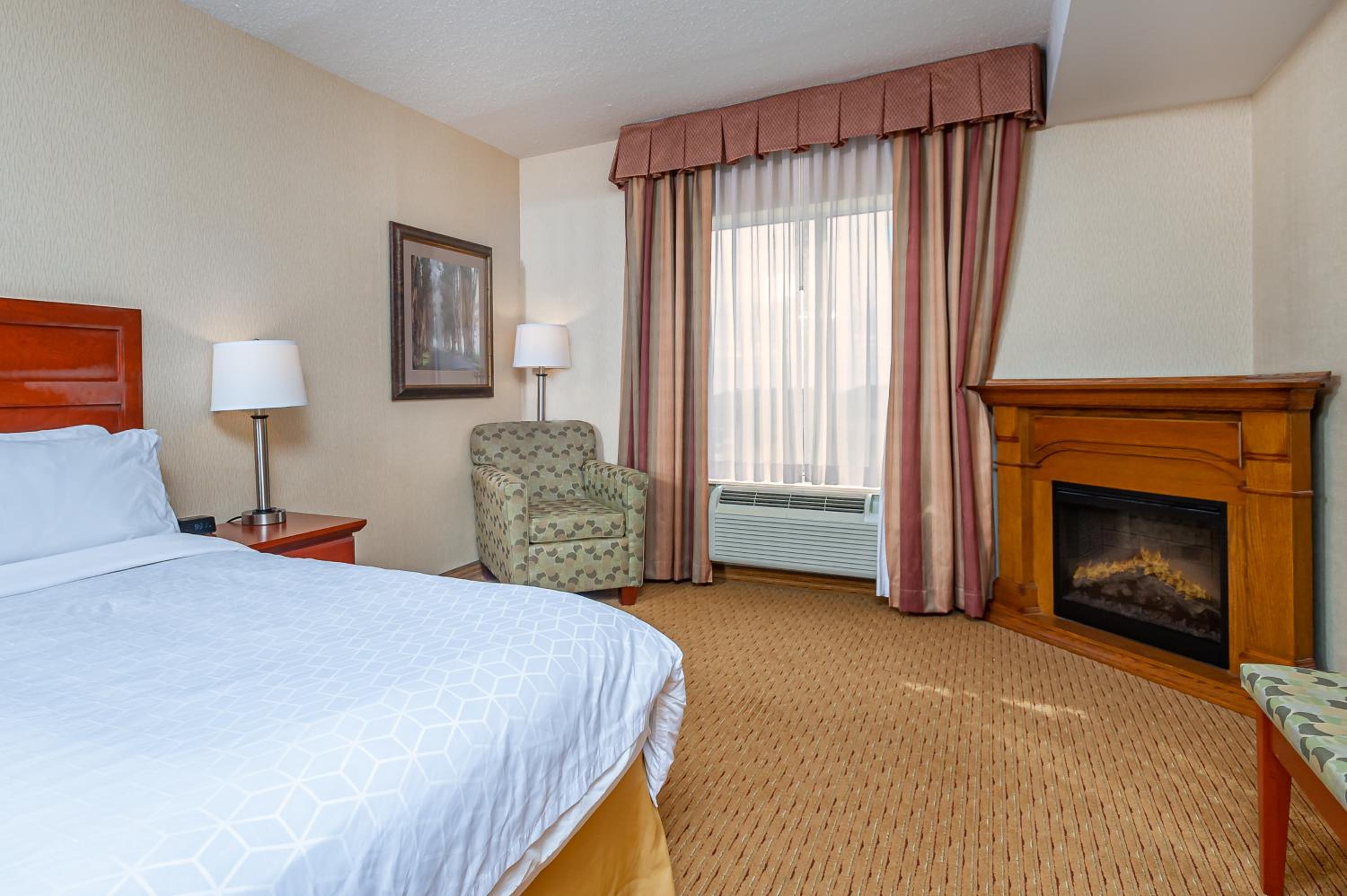 King Suite - Photo 1