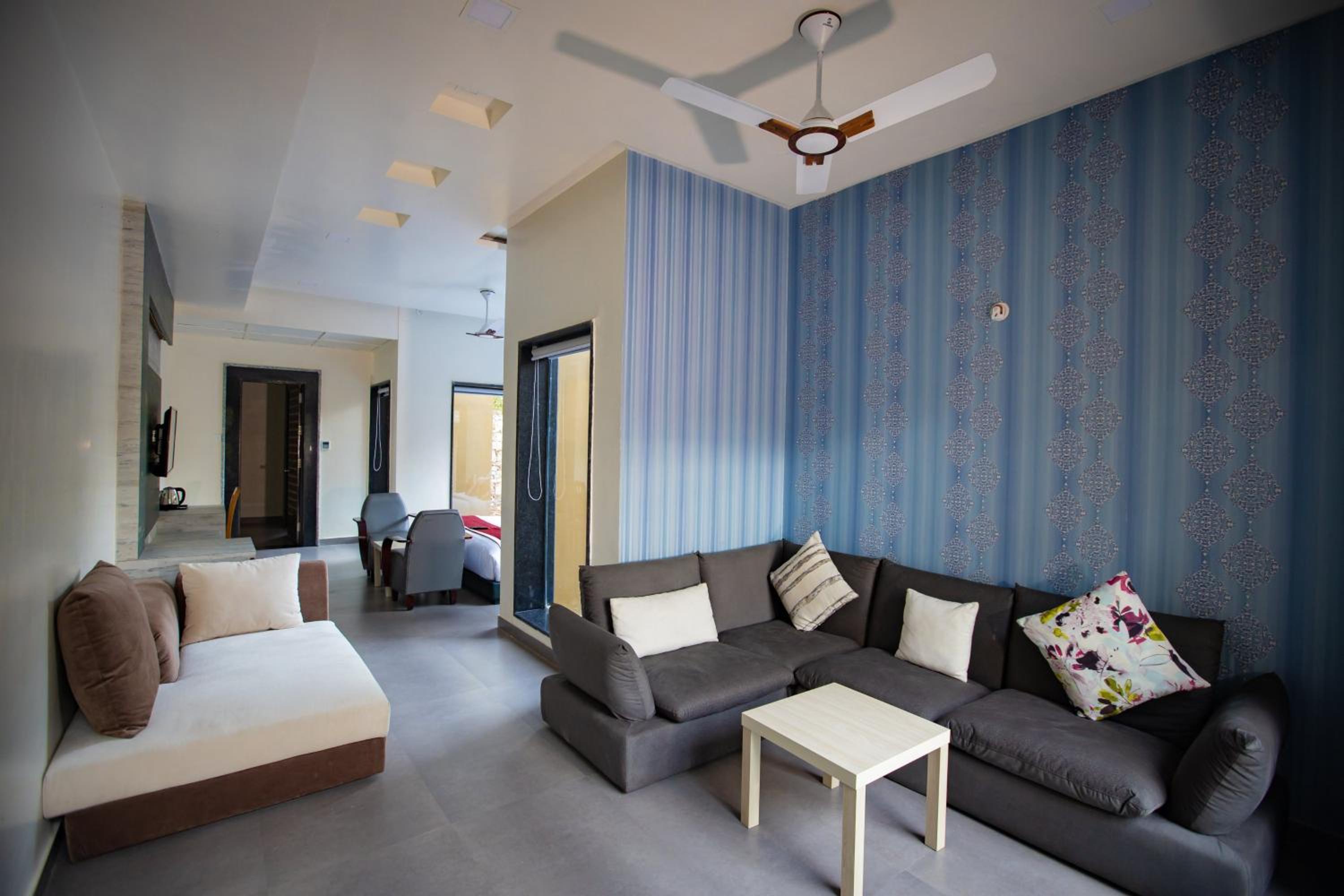 Exotic Villa with Plunge Pool, Jacuzzi and Private Sit Out - Photo 19