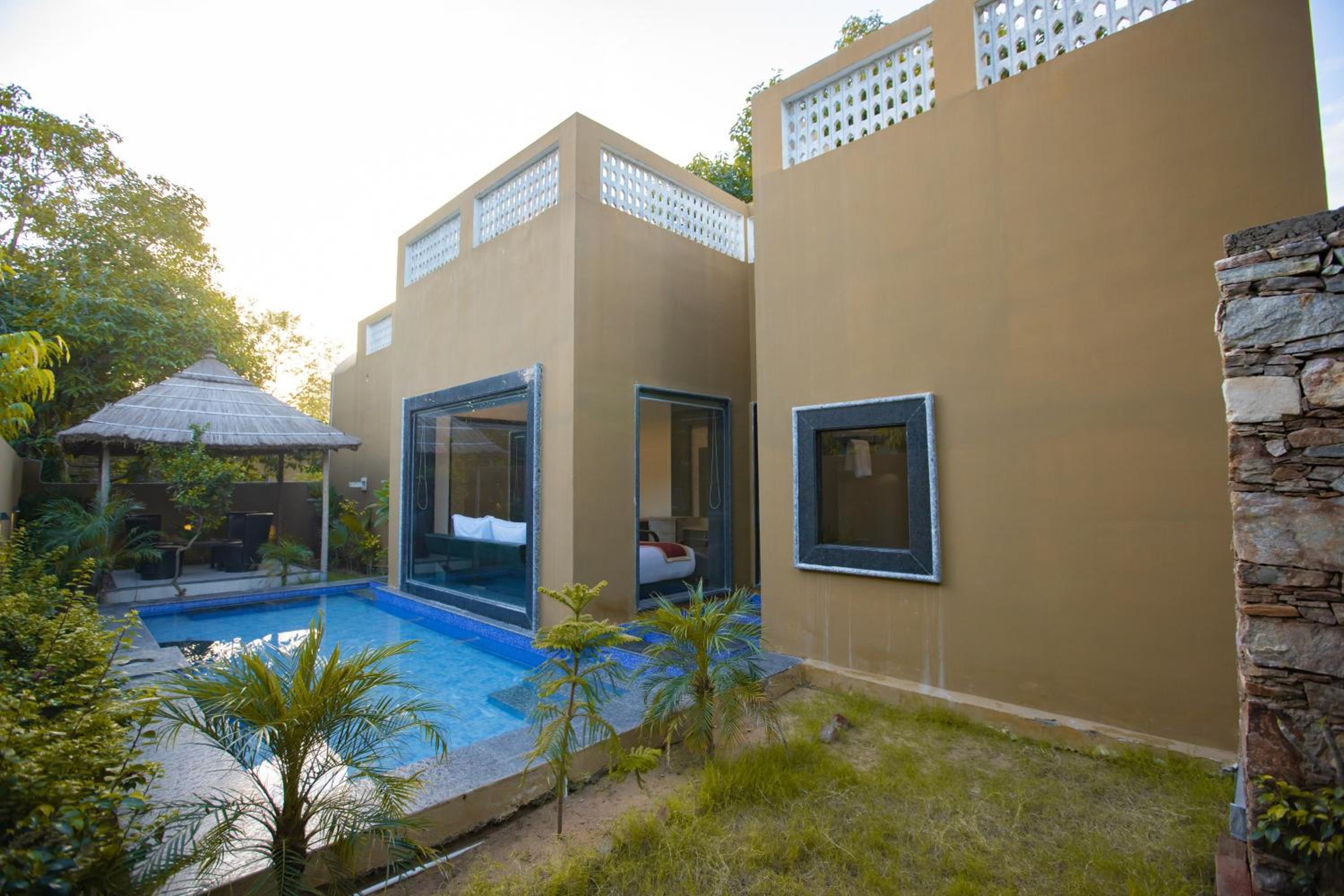Exotic Villa with Plunge Pool, Jacuzzi and Private Sit Out - Photo 3