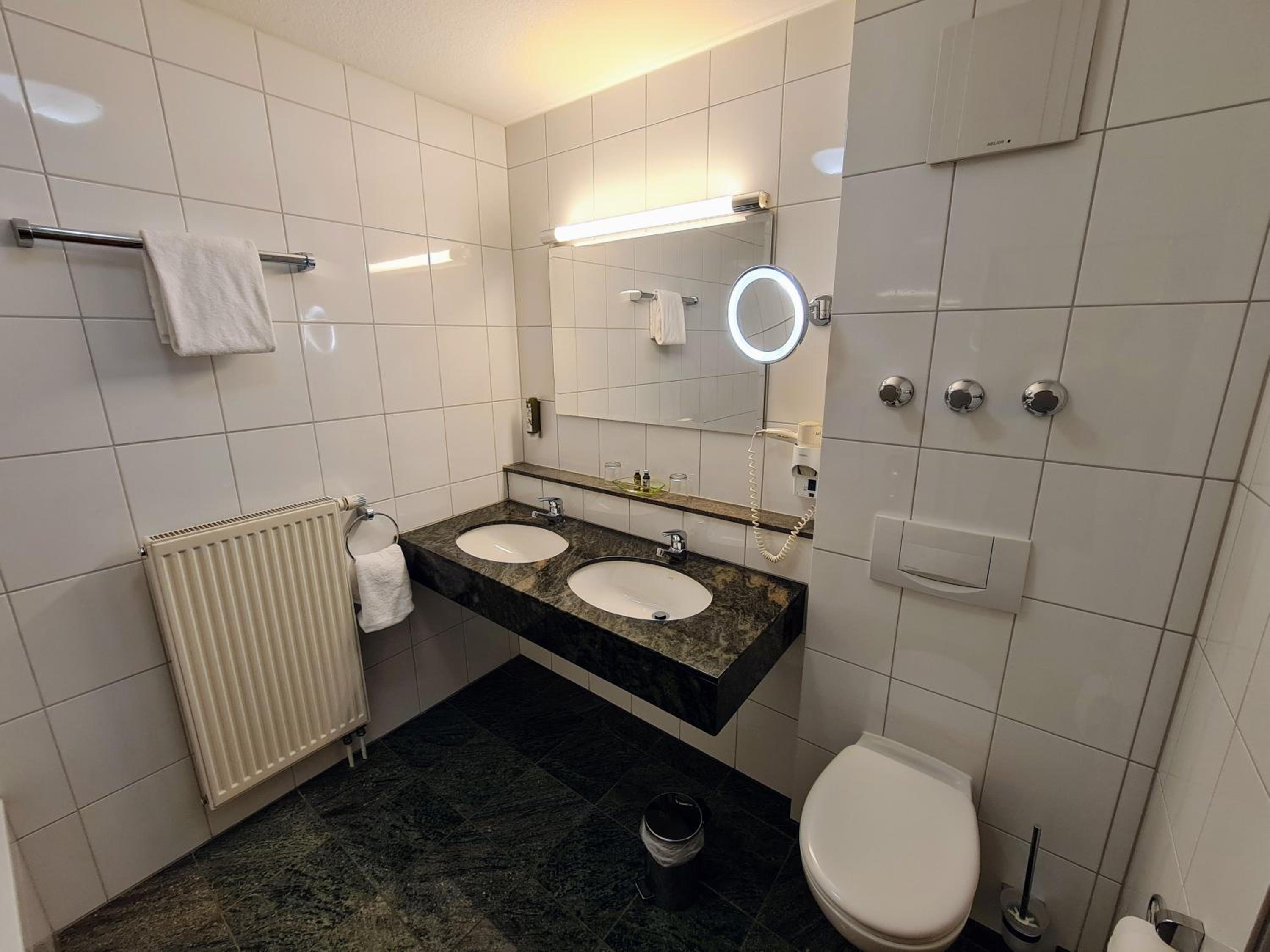 Double Room - Photo 4
