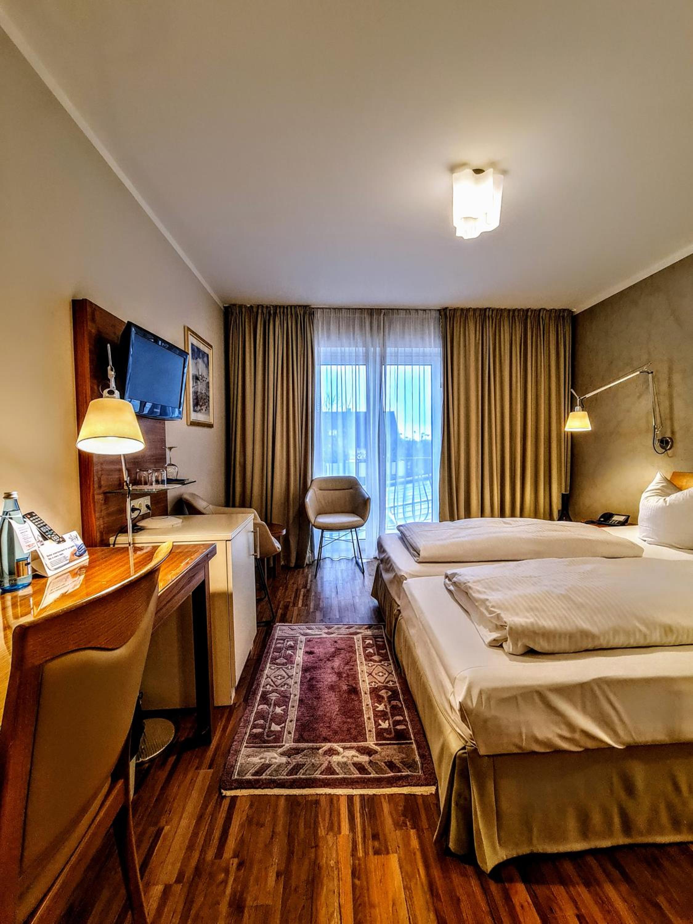 Double Room - Photo 1