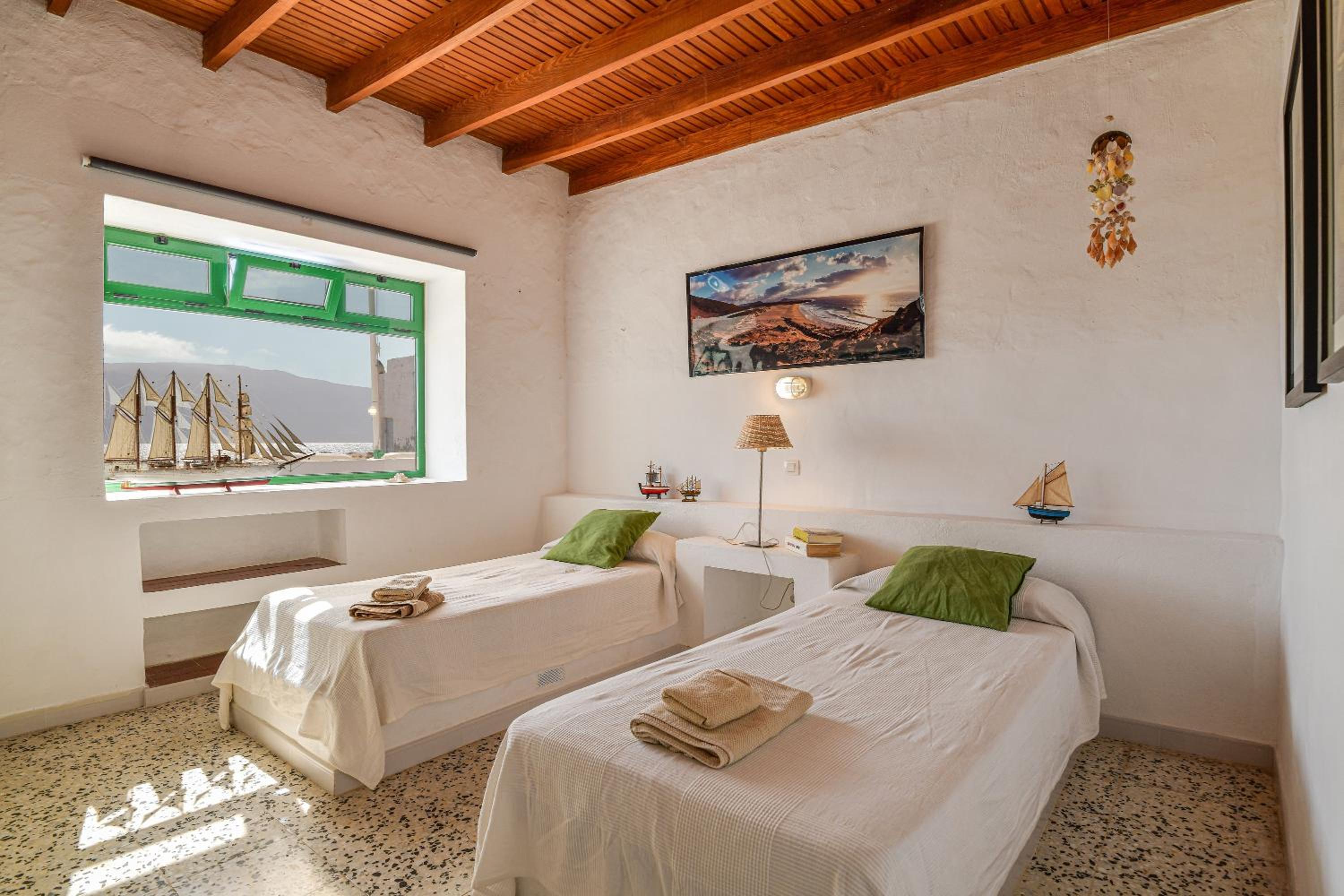 Three-Bedroom House - Photo 9