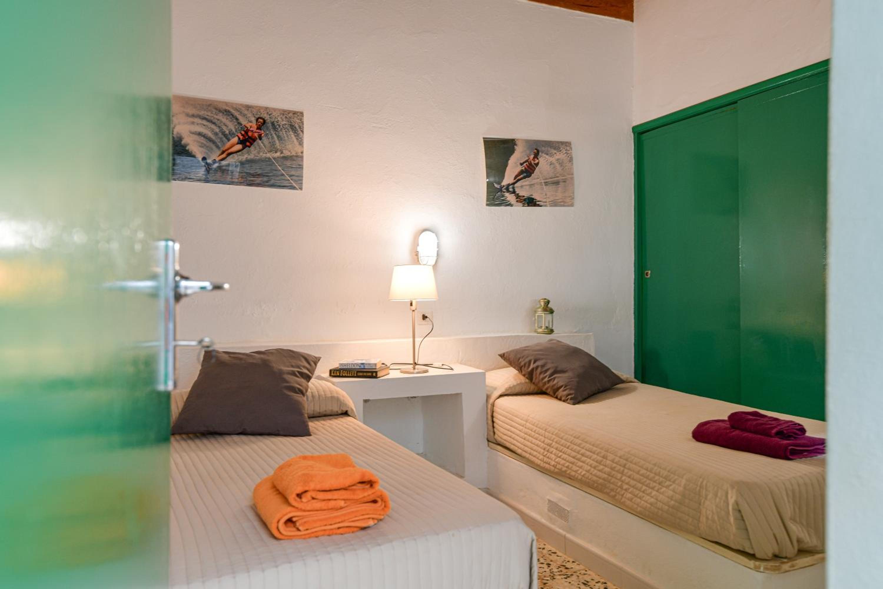 Three-Bedroom House - Photo 8