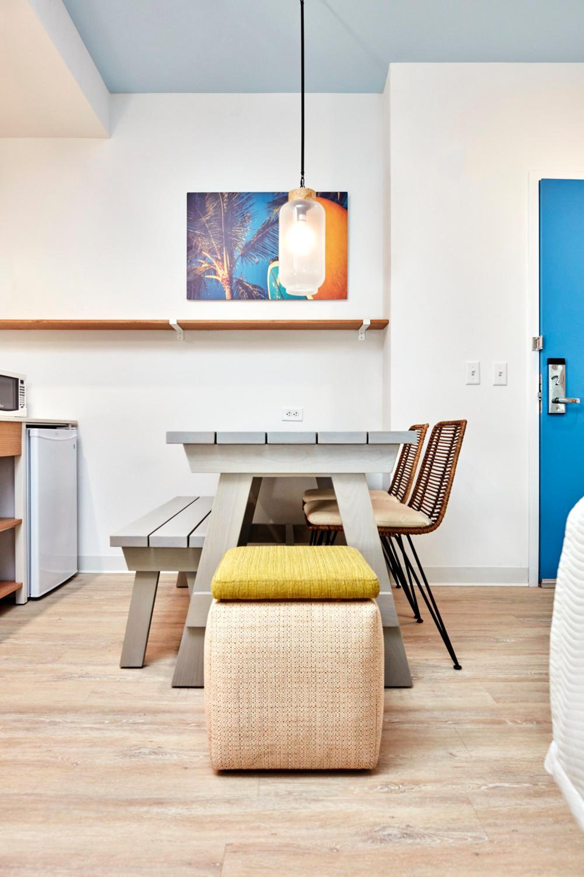 Two-Bedroom Suite Pool View Hearing Accessible (Includes Early Park Admission*) thumbnail 6