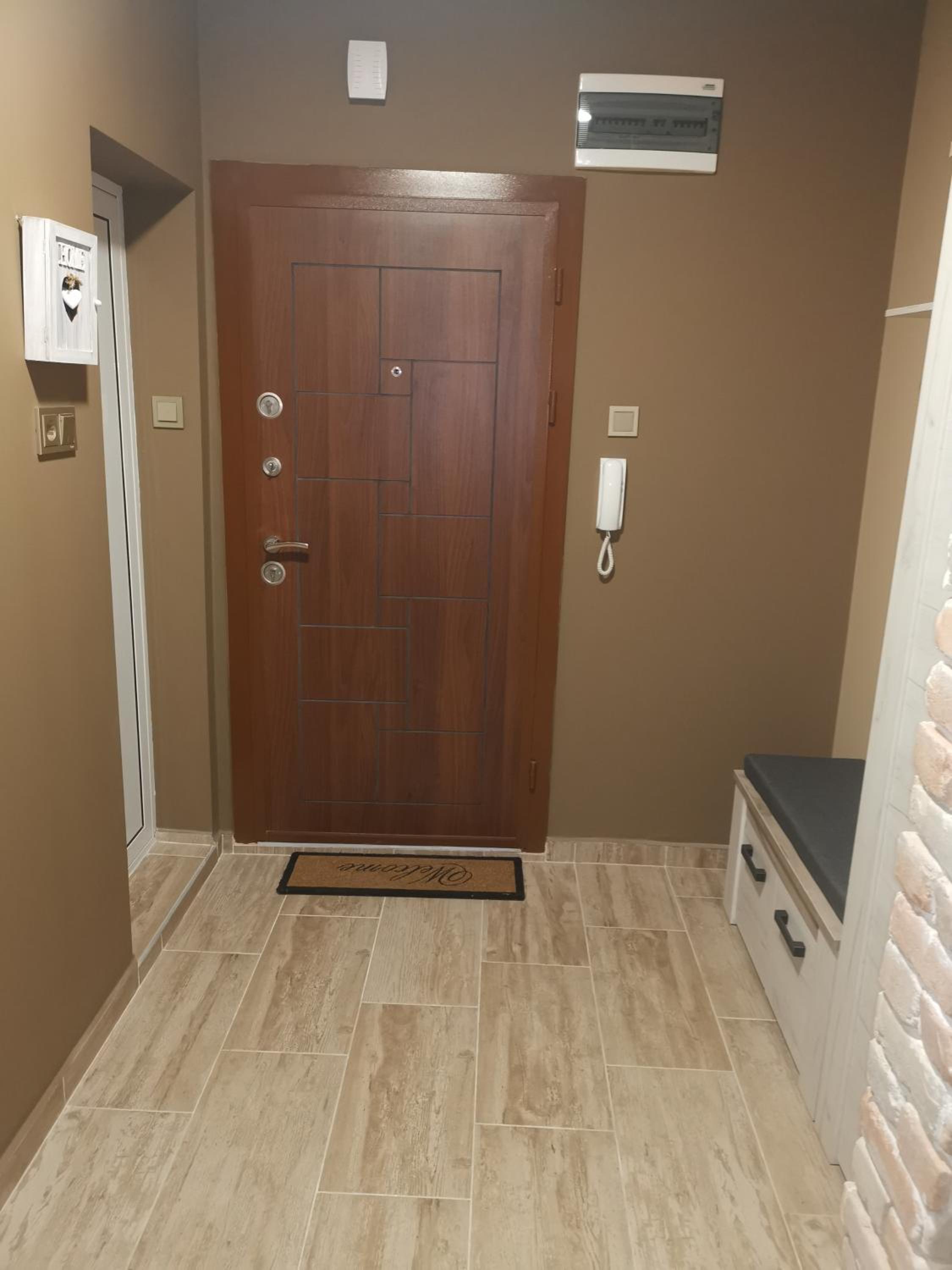 Three-Bedroom Apartment - Photo 21
