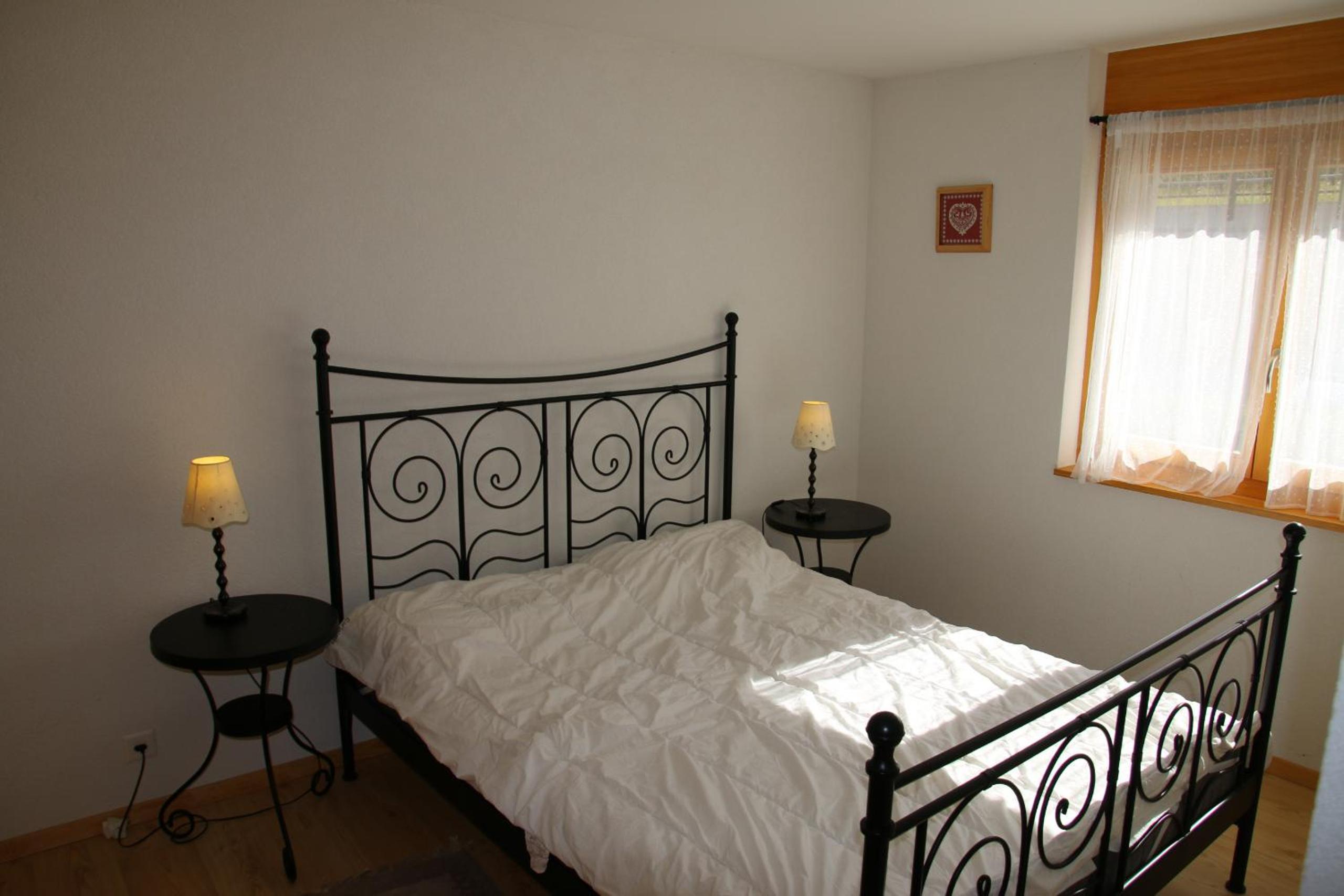 Three-Bedroom Apartment photo 2