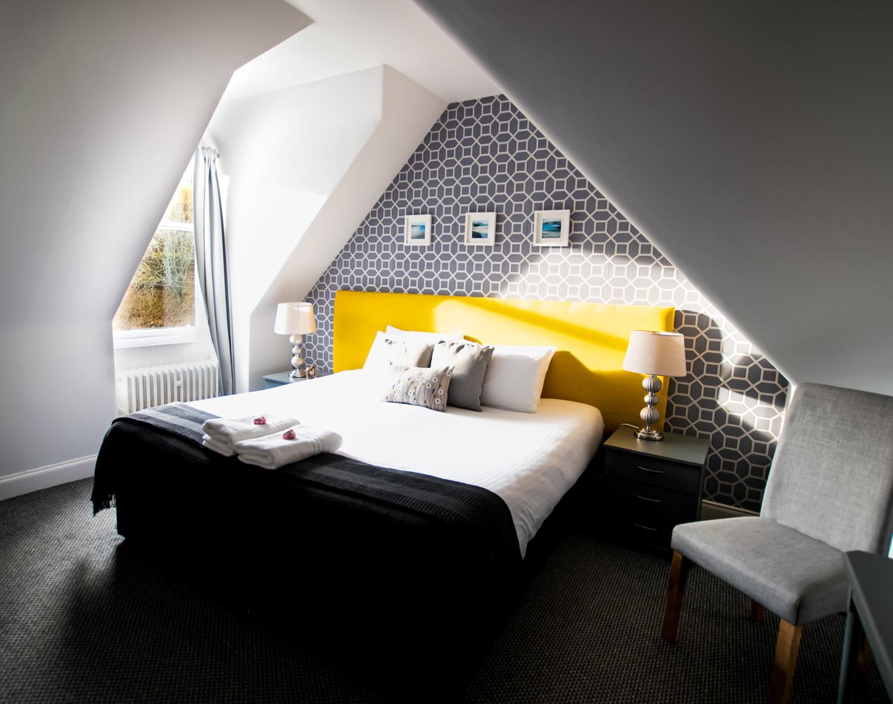 Double or Twin Room - Photo 14