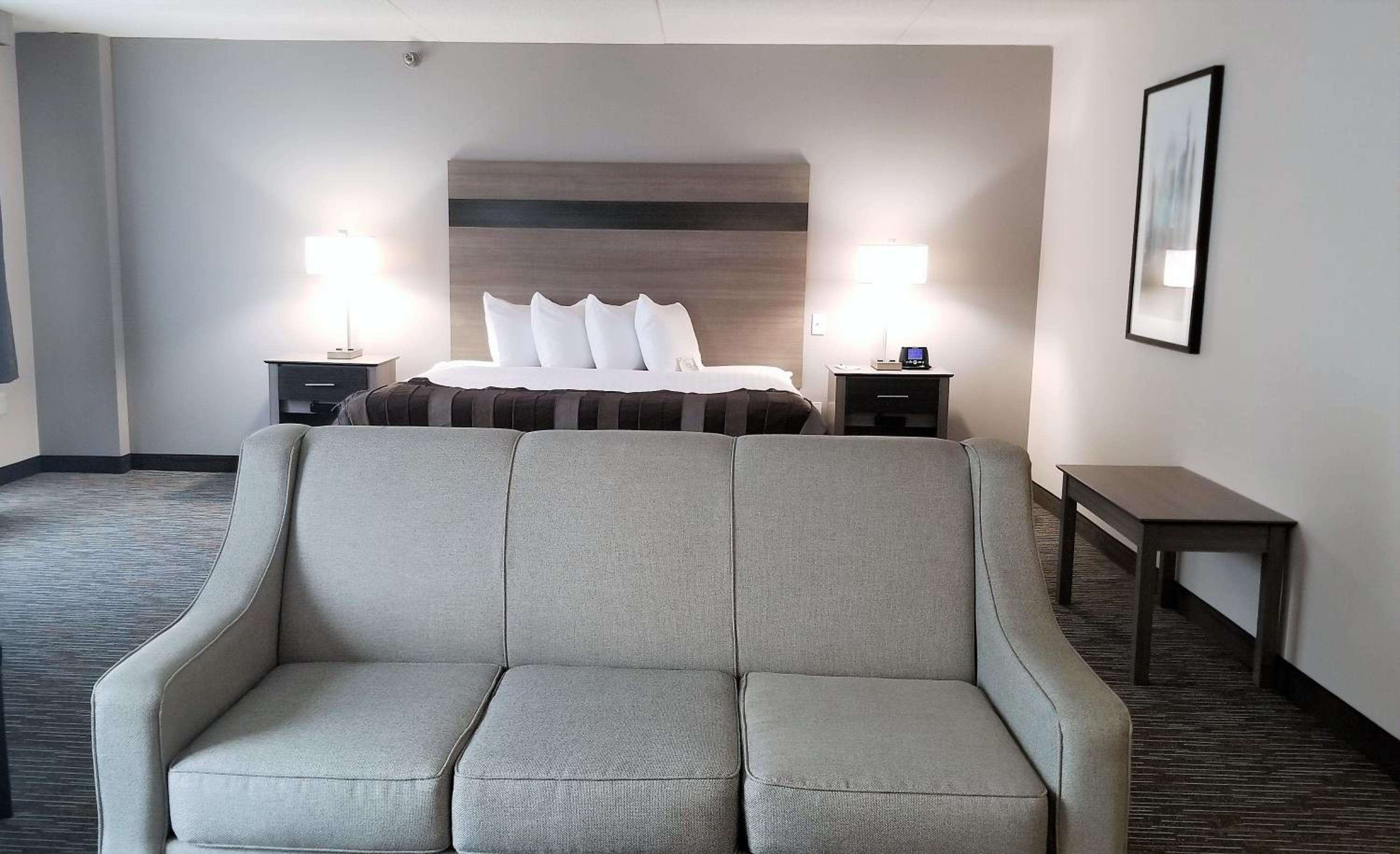 Executive King Suite - Photo 5
