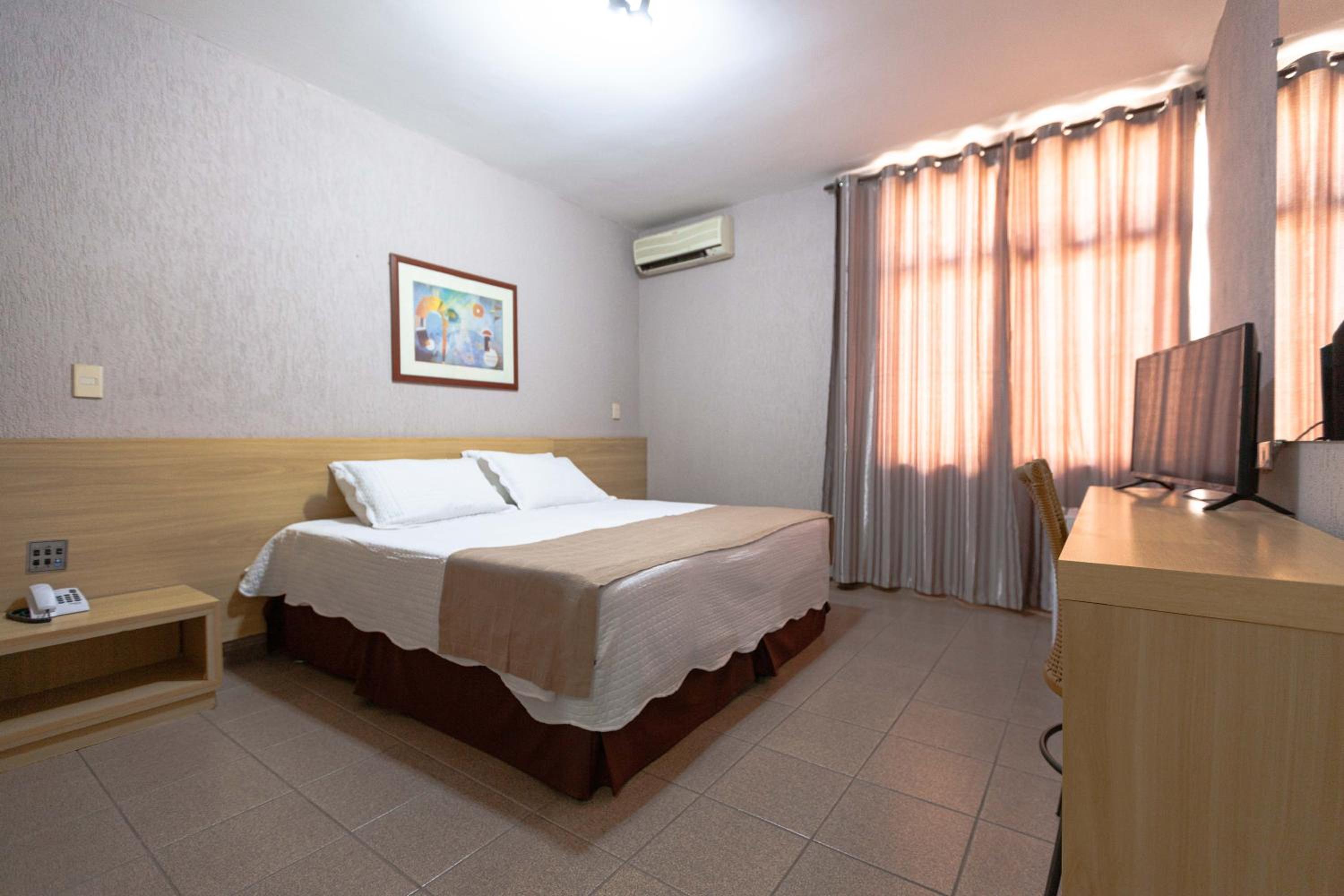 Standard  Double Room - Photo 3