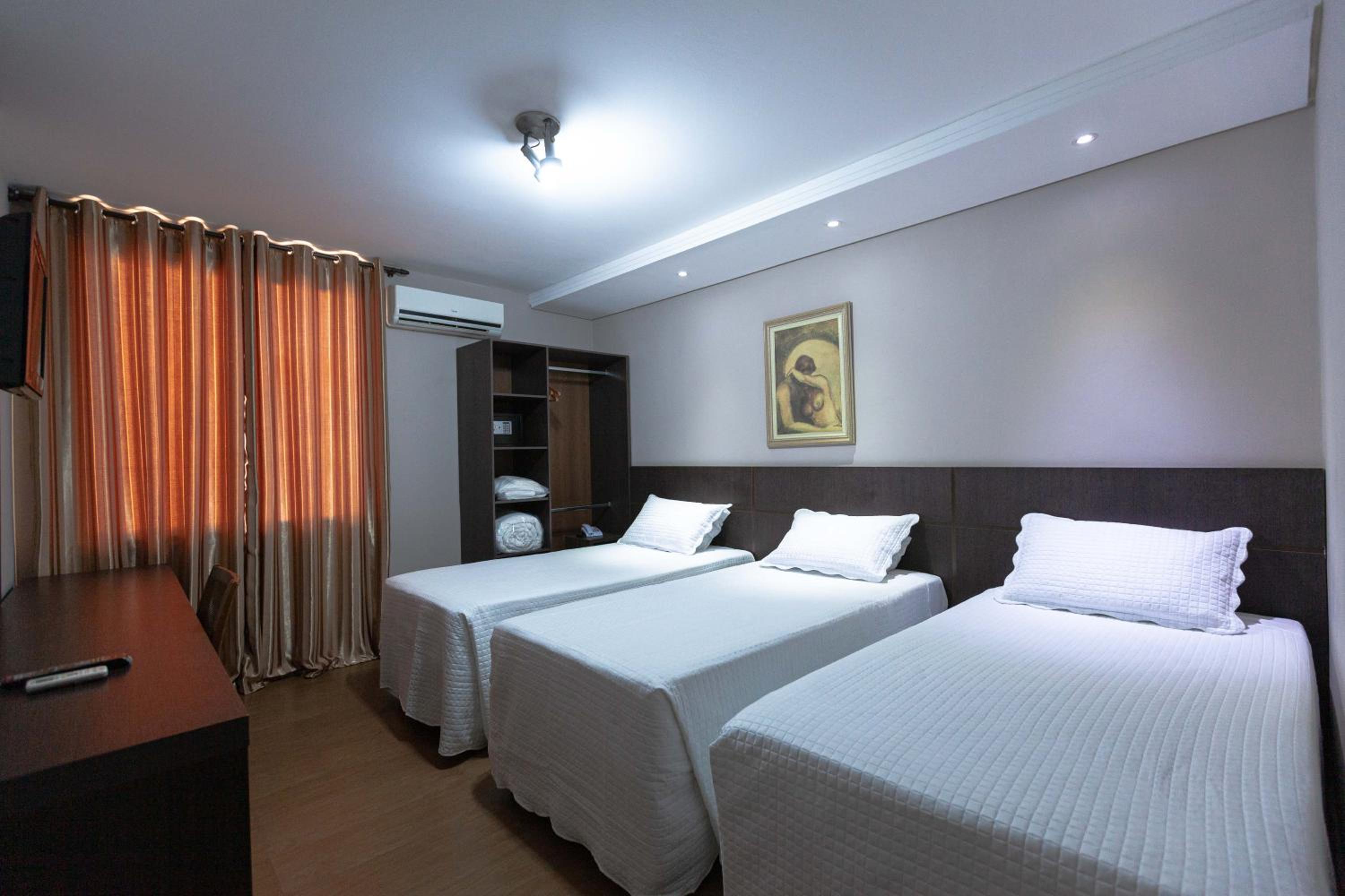 Superior Triple Room photo 3