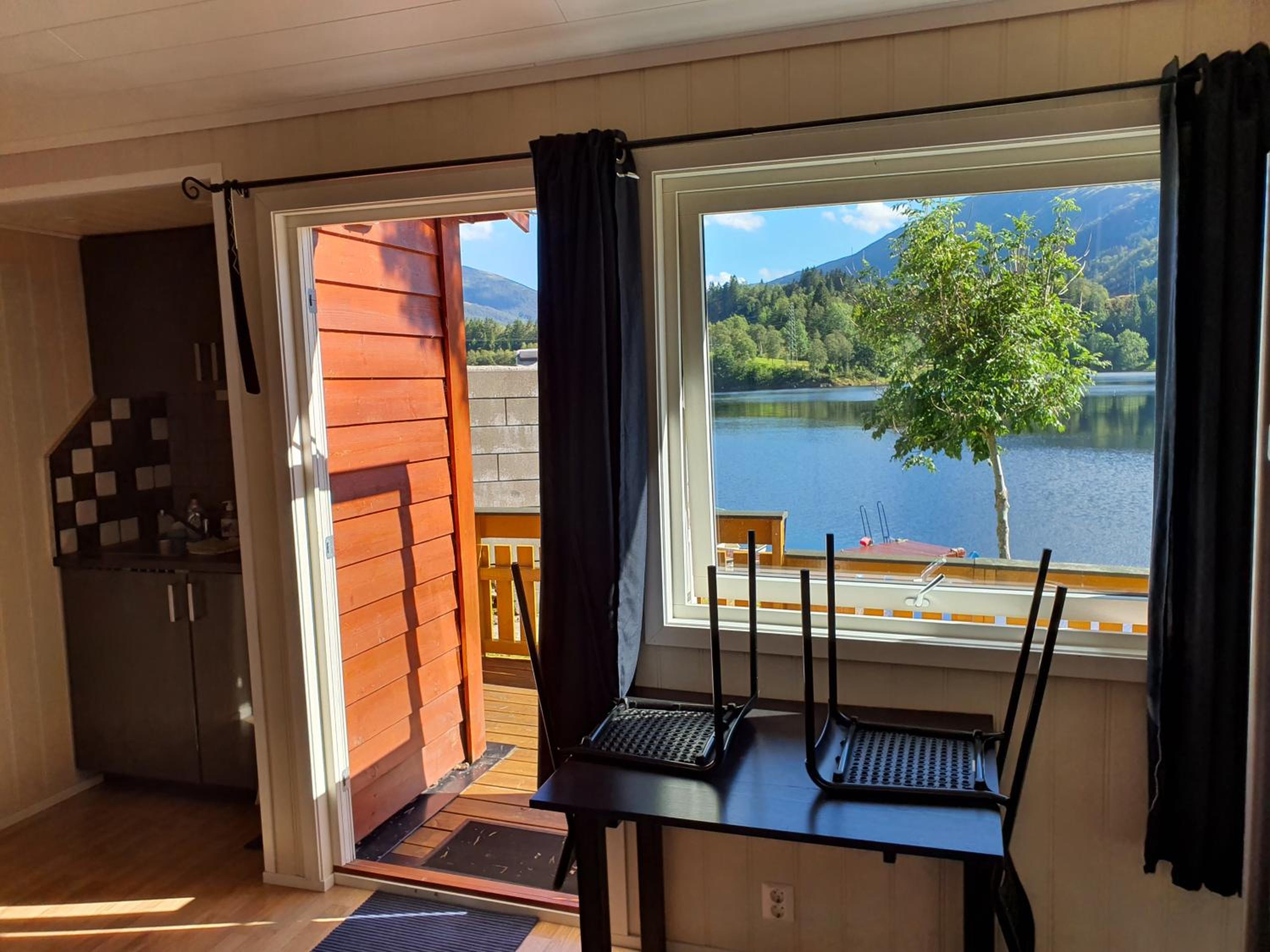 Standard Cottage with Shared Bathroom and Lake View photo 3
