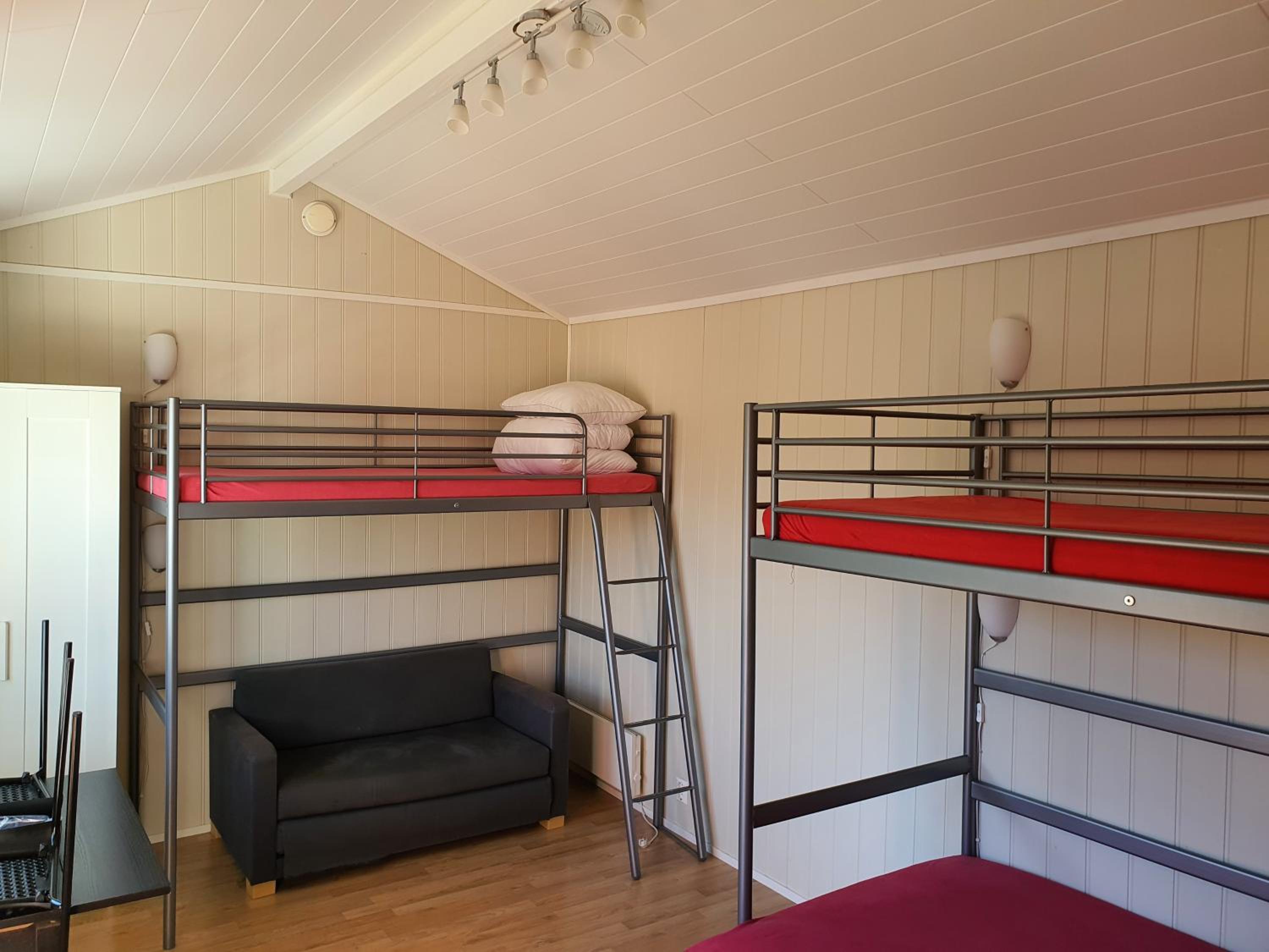 Standard Cottage with Shared Bathroom and Lake View photo 1