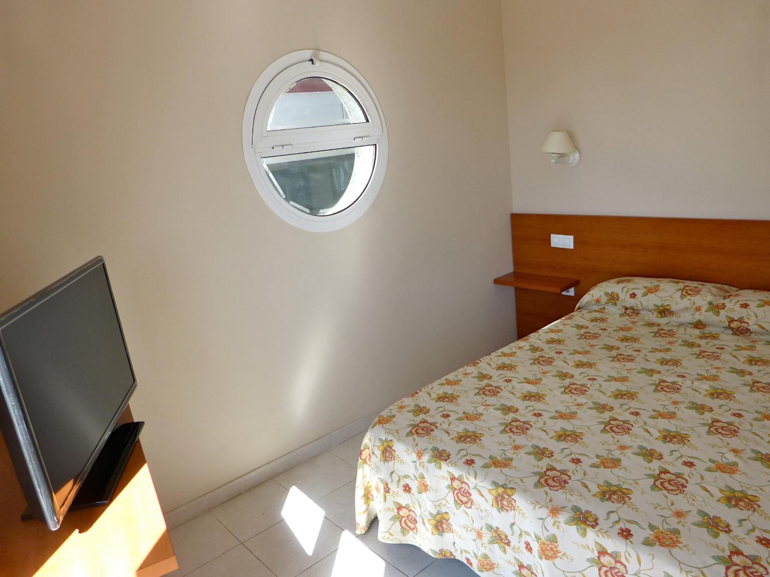 Double Room thumbnail 5