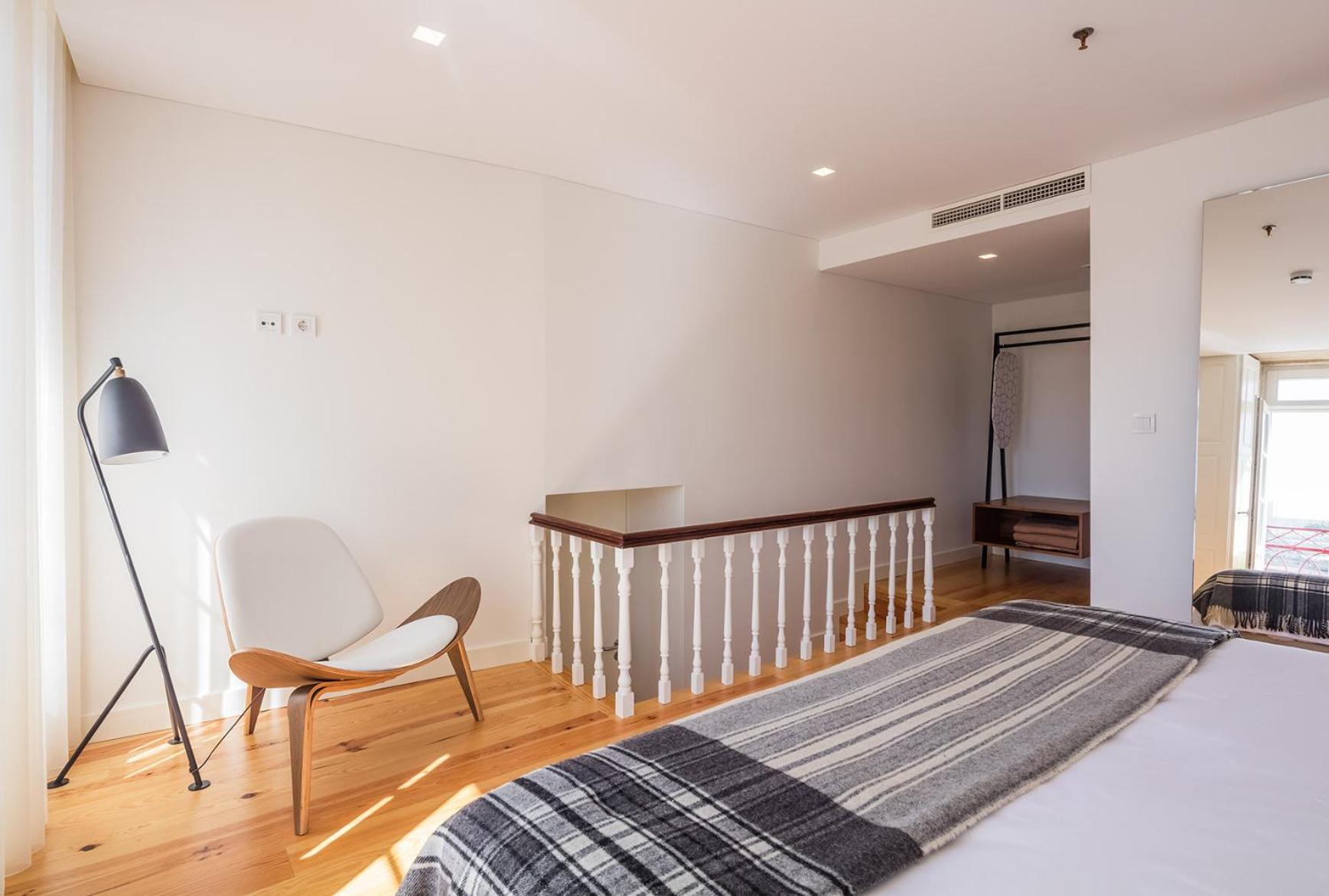 Two-Bedroom Apartment thumbnail 6